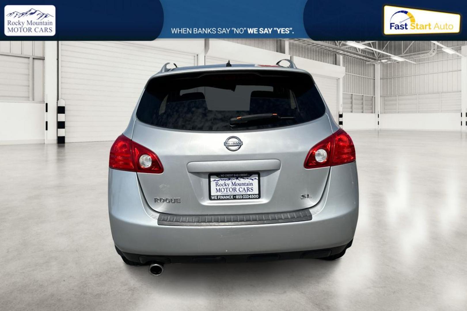 2009 Silver Nissan Rogue S 2WD (JN8AS58T49W) with an 2.5L L4 DOHC 16V engine, CVT transmission, located at 7755 State Street, Midvale, UT, 84047, (801) 753-9063, 40.610329, -111.892159 - Photo#4