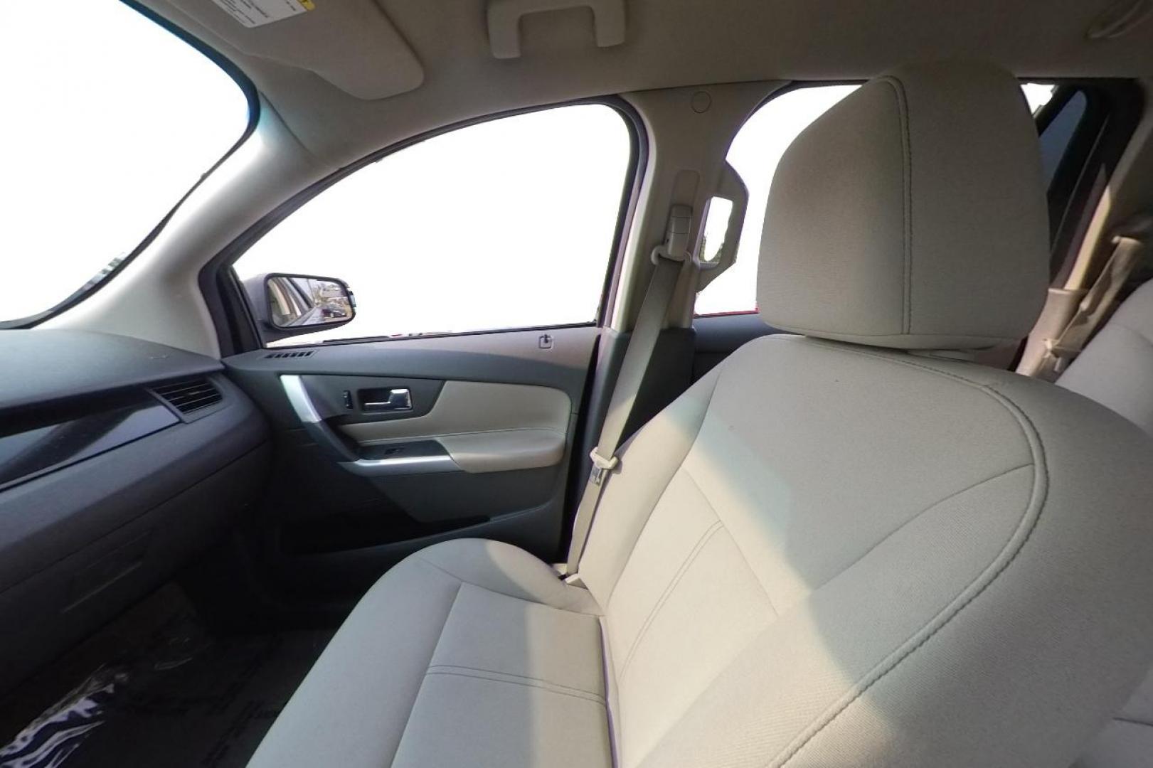 2011 Silver Ford Edge SE FWD (2FMDK3GC1BB) with an 3.5L V6 DOHC 24V engine, 6-Speed Automatic transmission, located at 7755 State Street, Midvale, UT, 84047, (801) 753-9063, 40.610329, -111.892159 - Photo#15