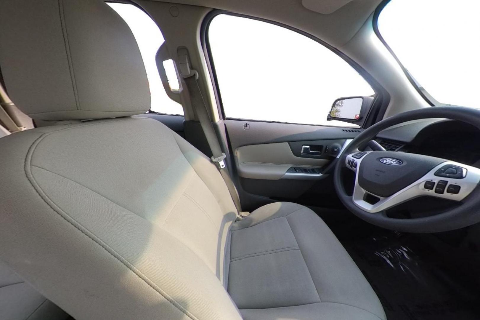 2011 Silver Ford Edge SE FWD (2FMDK3GC1BB) with an 3.5L V6 DOHC 24V engine, 6-Speed Automatic transmission, located at 7755 State Street, Midvale, UT, 84047, (801) 753-9063, 40.610329, -111.892159 - Photo#17