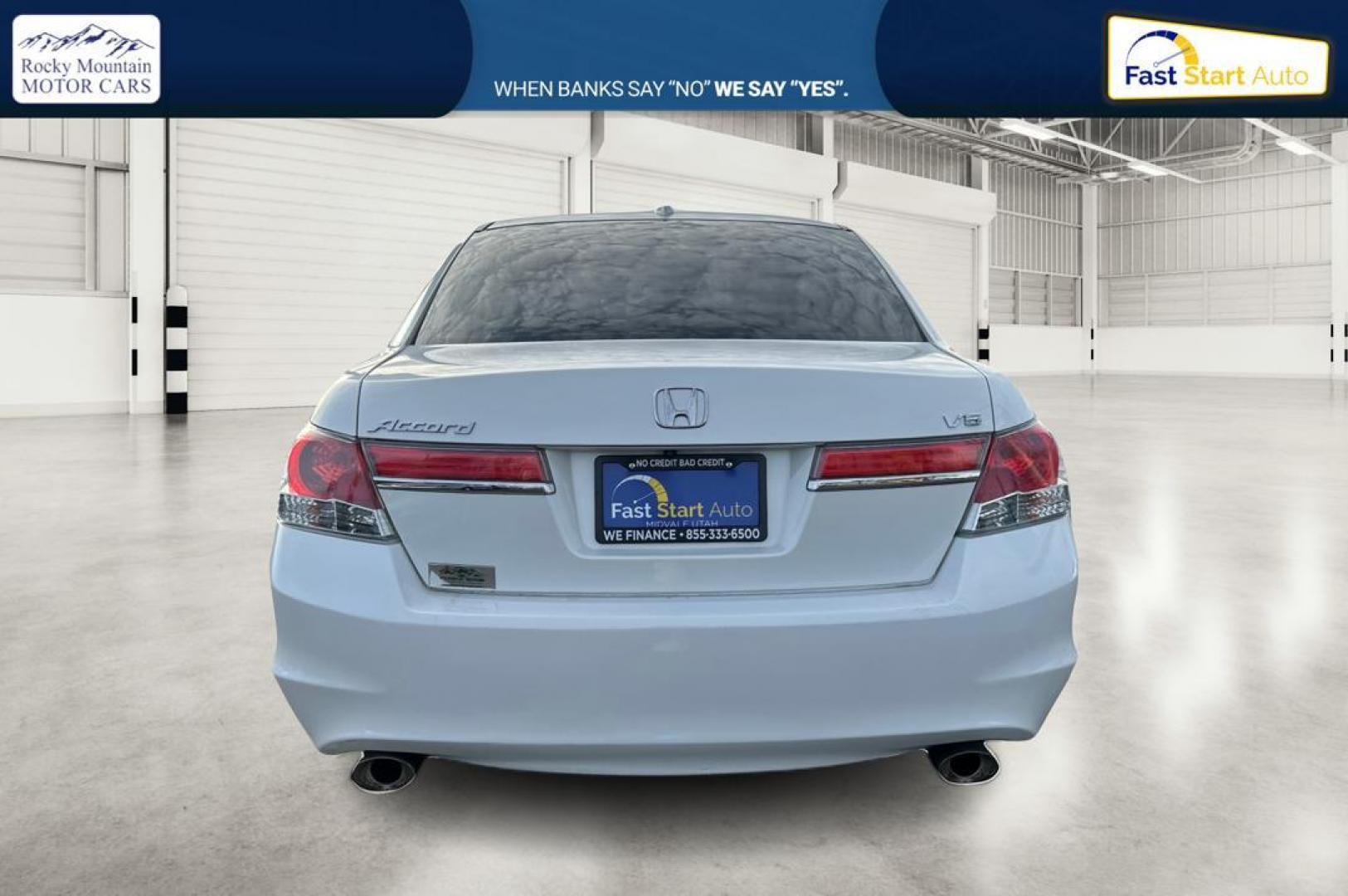 2012 White Honda Accord EX-L V6 Sedan AT (1HGCP3F88CA) with an 3.5L V6 SOHC 24V engine, 5-Speed Automatic transmission, located at 7755 State Street, Midvale, UT, 84047, (801) 753-9063, 40.610329, -111.892159 - Photo#4