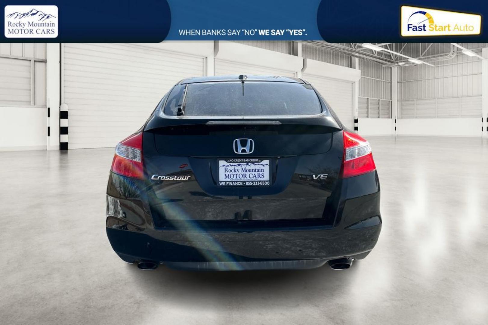 2012 Black Honda Accord Crosstour EX-L V-6 2WD w/ Navigation (5J6TF1H5XCL) with an 3.5L V6 SOHC 24V engine, 5-Speed Automatic transmission, located at 344 S Washington Blvd, Ogden, UT, 84404, (801) 399-1799, 41.255482, -111.970848 - Photo#4