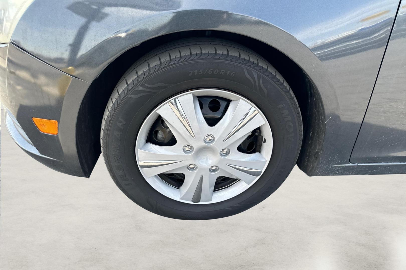 2013 Gray Chevrolet Cruze LS Auto (1G1PA5SGXD7) with an 1.8L L4 DOHC 16V engine, 6-Speed Automatic transmission, located at 7755 State Street, Midvale, UT, 84047, (801) 753-9063, 40.610329, -111.892159 - Photo#12
