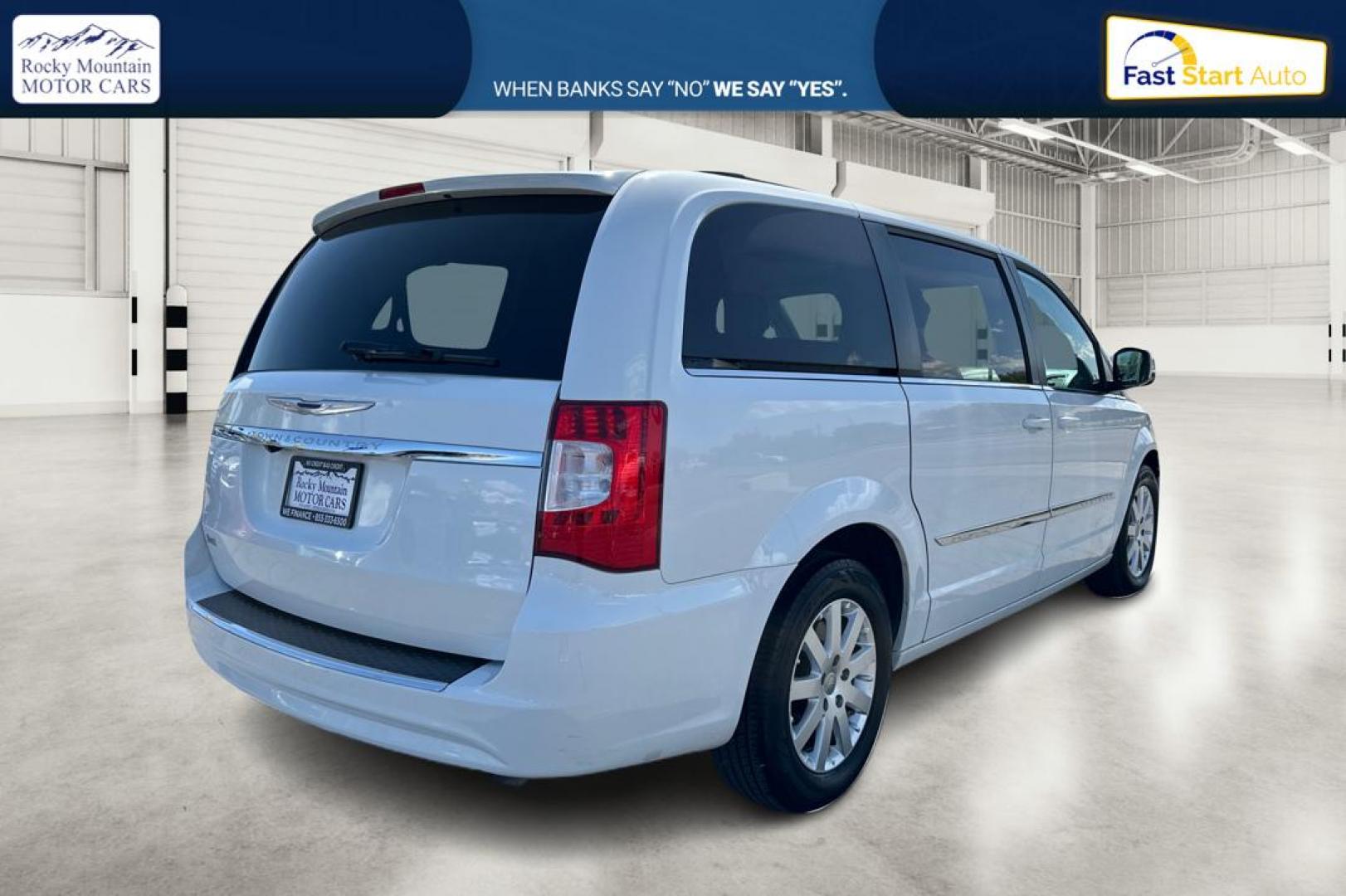 2013 White Chrysler Town and Country Touring (2C4RC1BG4DR) with an 3.6L V6 DOHC 24V engine, 6-Speed Automatic transmission, located at 7755 State Street, Midvale, UT, 84047, (801) 753-9063, 40.610329, -111.892159 - Photo#2