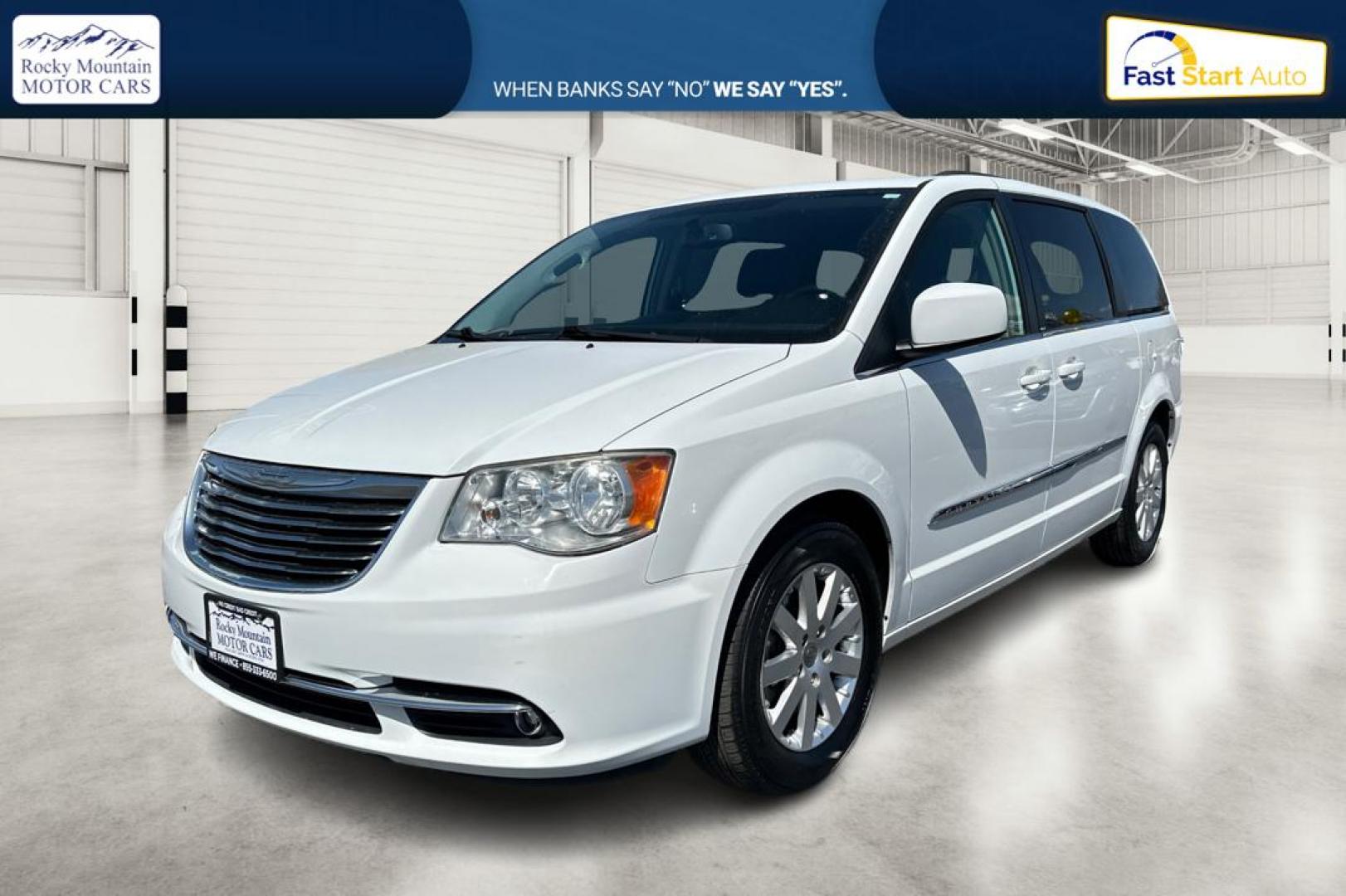 2013 White Chrysler Town and Country Touring (2C4RC1BG4DR) with an 3.6L V6 DOHC 24V engine, 6-Speed Automatic transmission, located at 7755 State Street, Midvale, UT, 84047, (801) 753-9063, 40.610329, -111.892159 - Photo#8