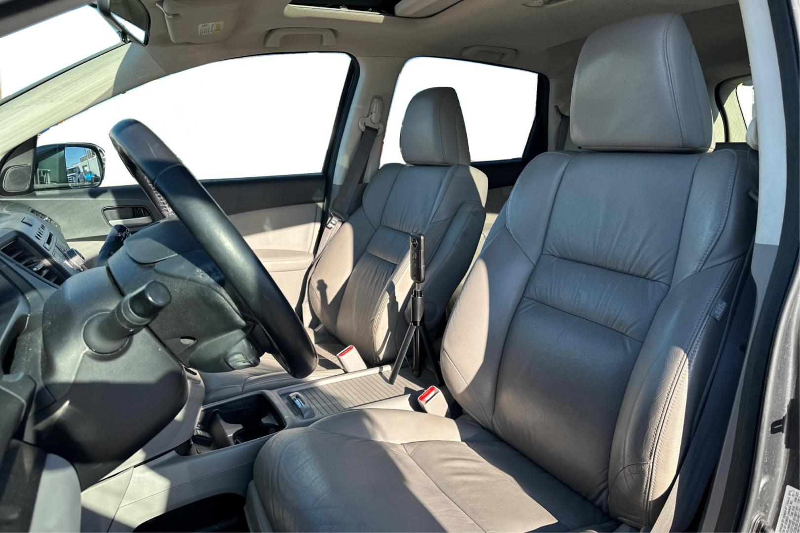 2013 Gray Honda CR-V EX-L 2WD 5-Speed AT (2HKRM3H74DH) with an 2.4L L4 DOHC 16V engine, 5-Speed Automatic transmission, located at 767 S State Road, Pleasant Grove, UT, 84062, (801) 785-1058, 40.354839, -111.736687 - Photo#14