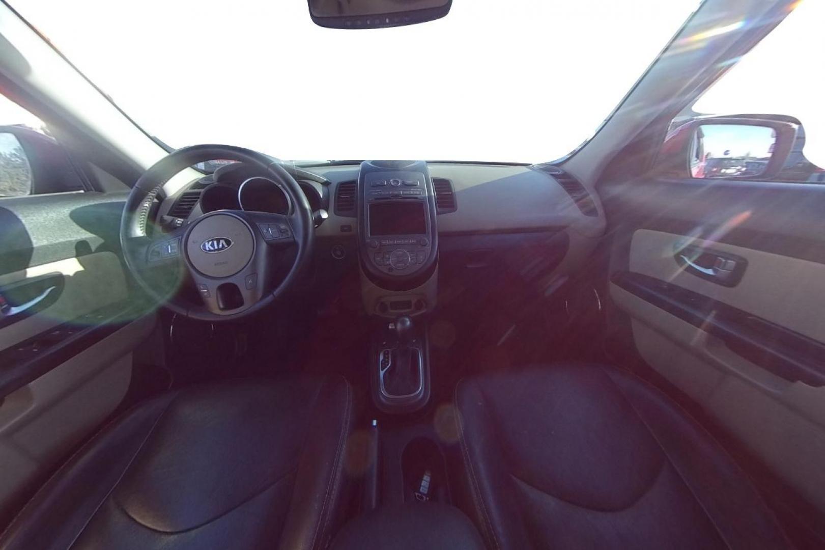 2013 Red Kia Soul ! (KNDJT2A69D7) with an 2.0L L4 DOHC 16V engine, Automatic, 6-Spd transmission, located at 7755 State Street, Midvale, UT, 84047, (801) 753-9063, 40.610329, -111.892159 - Photo#14
