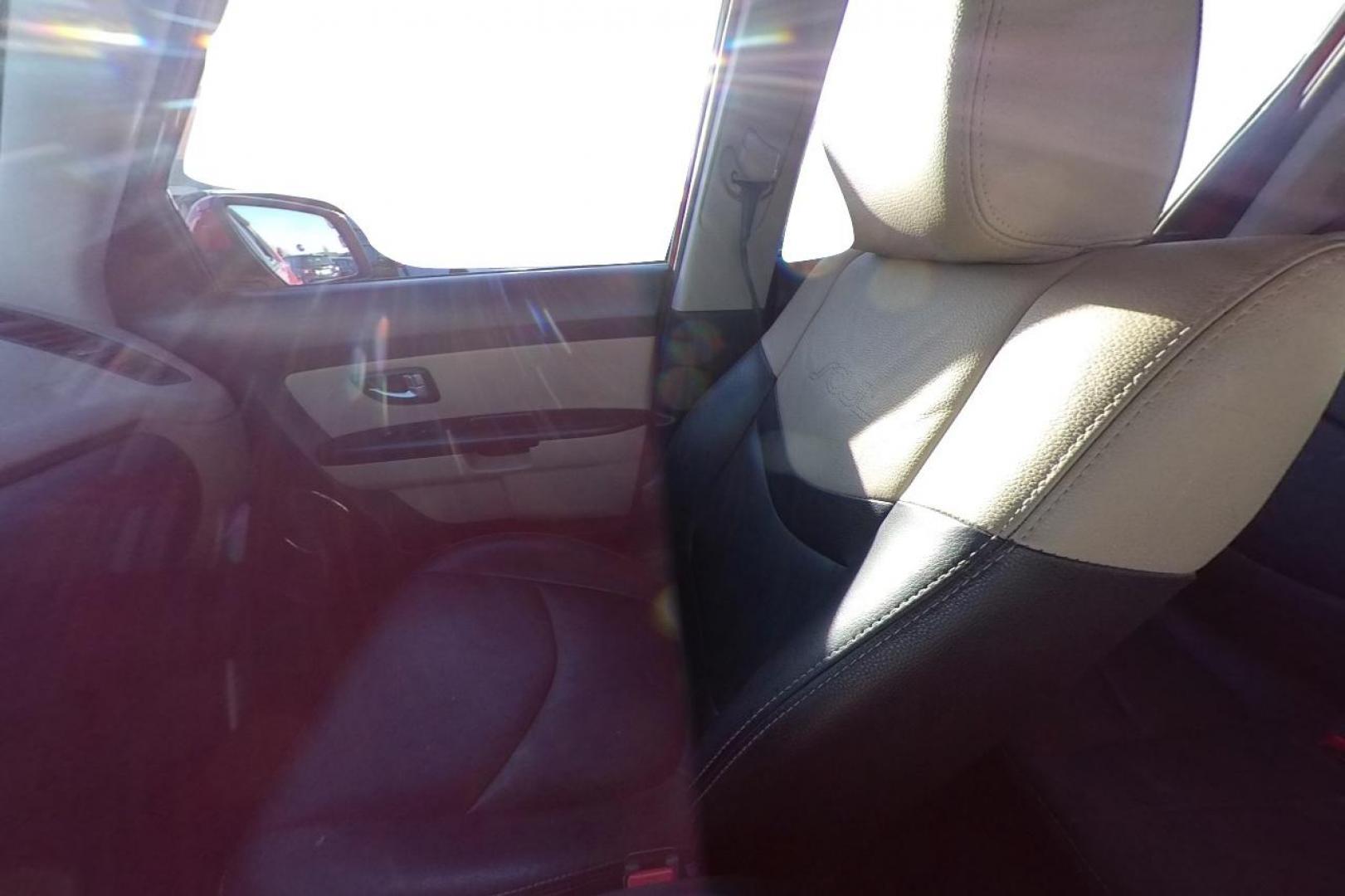 2013 Red Kia Soul ! (KNDJT2A69D7) with an 2.0L L4 DOHC 16V engine, Automatic, 6-Spd transmission, located at 7755 State Street, Midvale, UT, 84047, (801) 753-9063, 40.610329, -111.892159 - Photo#15