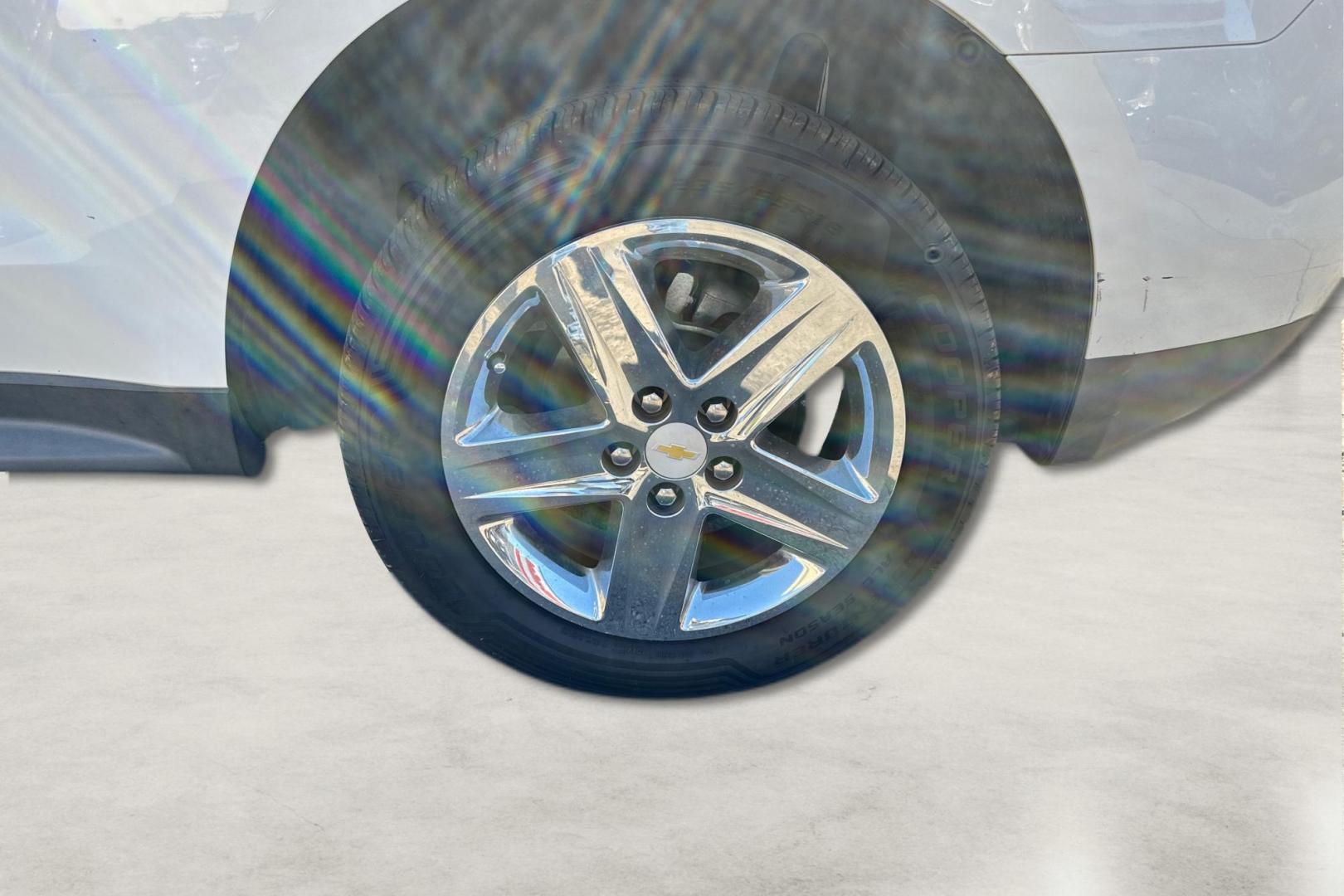 2014 White Chevrolet Equinox LTZ 2WD (2GNALDEK3E6) with an 2.4L L4 DOHC 16V engine, 6-Speed Automatic transmission, located at 7755 State Street, Midvale, UT, 84047, (801) 753-9063, 40.610329, -111.892159 - Photo#12