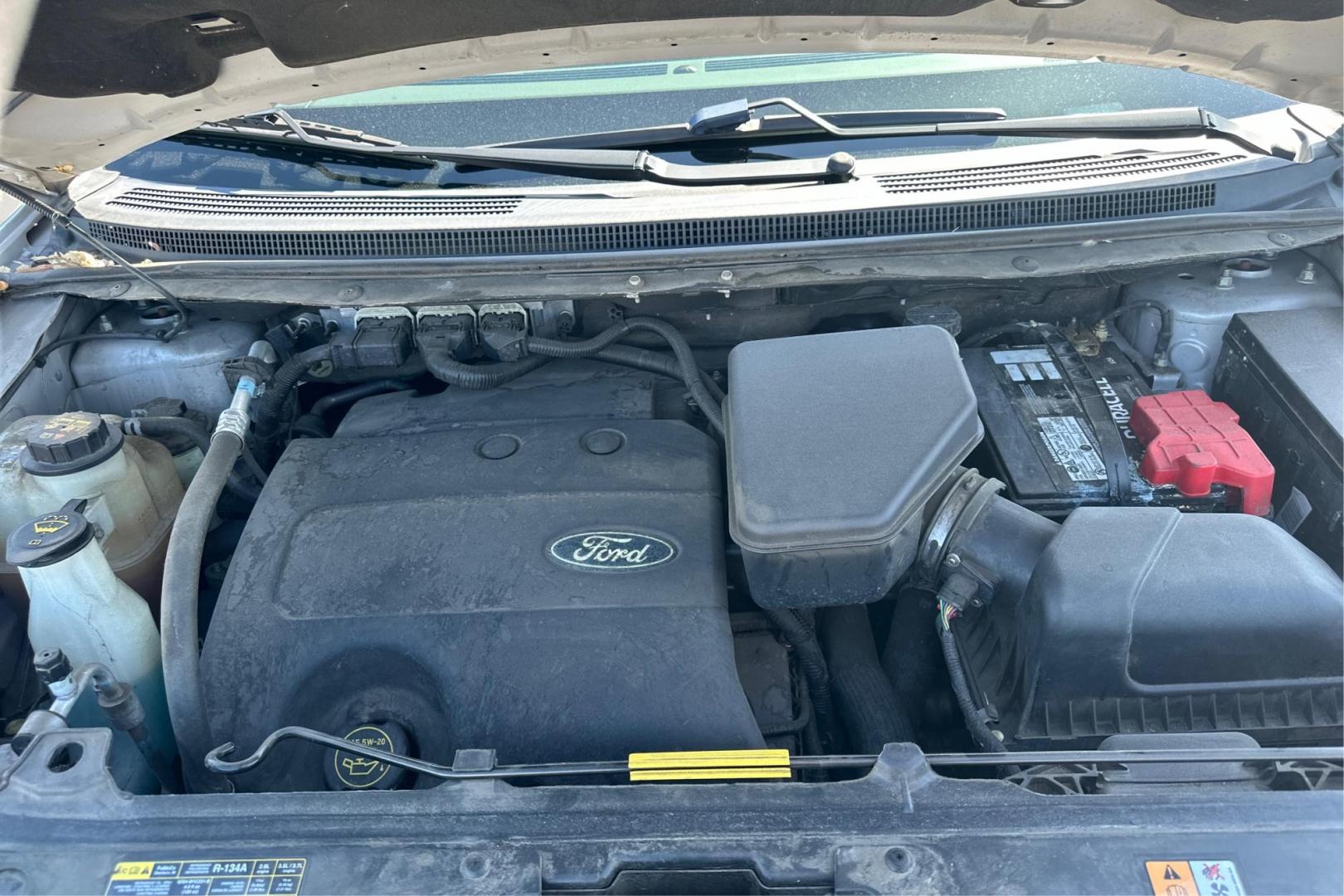 2014 Silver Ford Edge SEL FWD (2FMDK3JC9EB) with an 3.5L V6 DOHC 24V engine, 6-Speed Automatic transmission, located at 767 S State Road, Pleasant Grove, UT, 84062, (801) 785-1058, 40.354839, -111.736687 - Photo#10