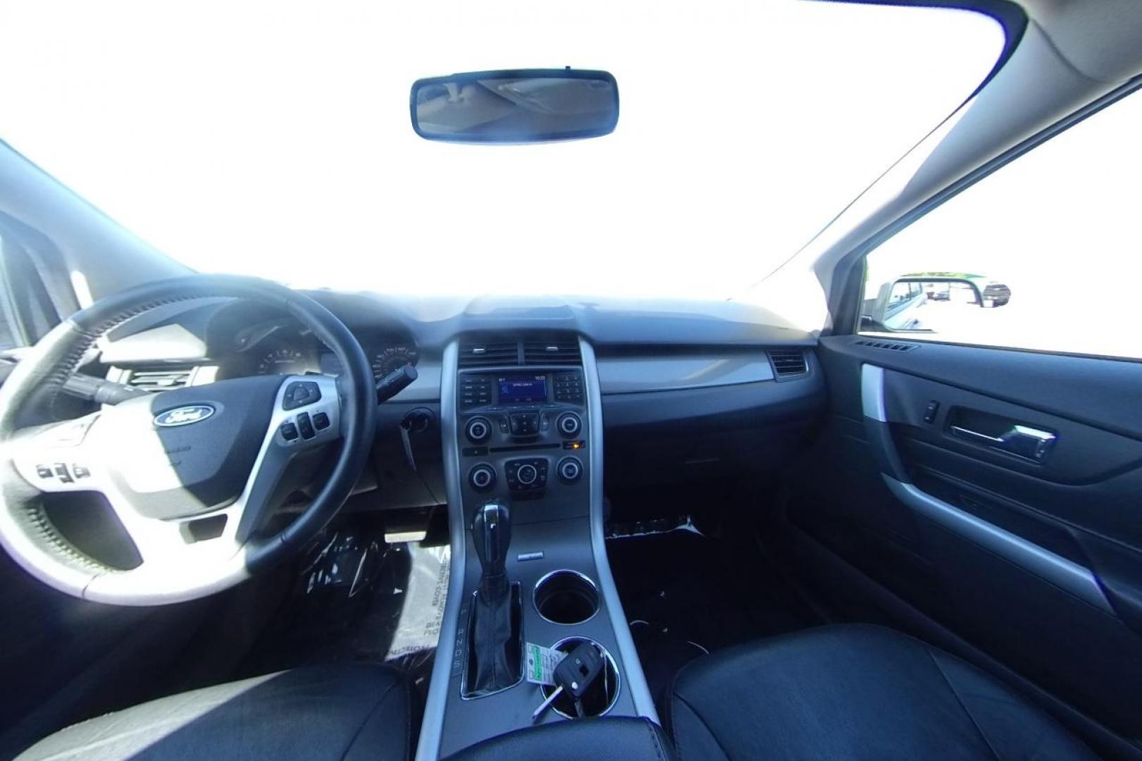 2014 Silver Ford Edge SEL FWD (2FMDK3JC9EB) with an 3.5L V6 DOHC 24V engine, 6-Speed Automatic transmission, located at 767 S State Road, Pleasant Grove, UT, 84062, (801) 785-1058, 40.354839, -111.736687 - Photo#16