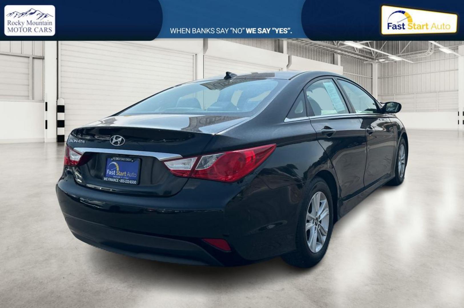 2014 Black Hyundai Sonata GLS (5NPEB4AC6EH) with an 2.4L L4 DOHC 16V engine, 6-Speed Automatic transmission, located at 7755 State Street, Midvale, UT, 84047, (801) 753-9063, 40.610329, -111.892159 - Photo#2