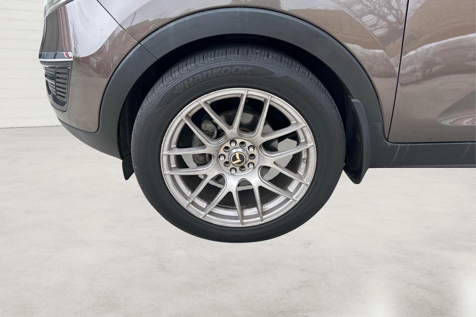 2014 Brown Kia Sportage LX FWD (KNDPB3AC6E7) with an 2.4L V6 DOHC 24V engine, 6-Speed Automatic transmission, located at 7755 State Street, Midvale, UT, 84047, (801) 753-9063, 40.610329, -111.892159 - Photo#12