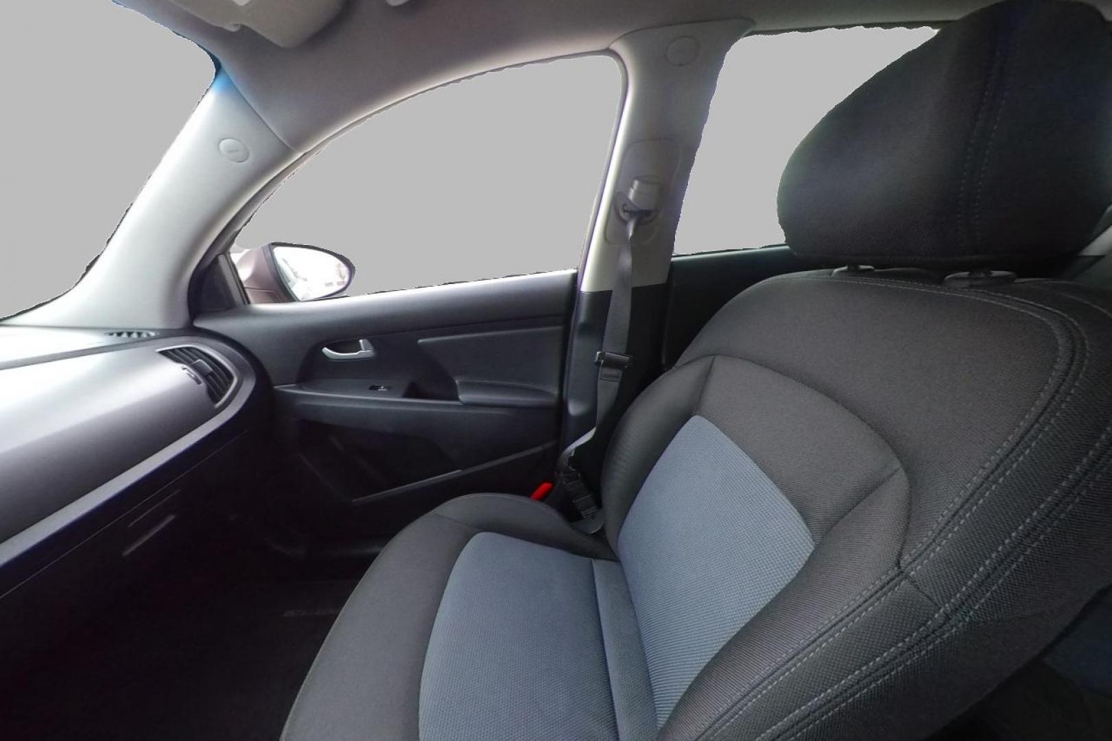 2014 Brown Kia Sportage LX FWD (KNDPB3AC6E7) with an 2.4L V6 DOHC 24V engine, 6-Speed Automatic transmission, located at 7755 State Street, Midvale, UT, 84047, (801) 753-9063, 40.610329, -111.892159 - Photo#15