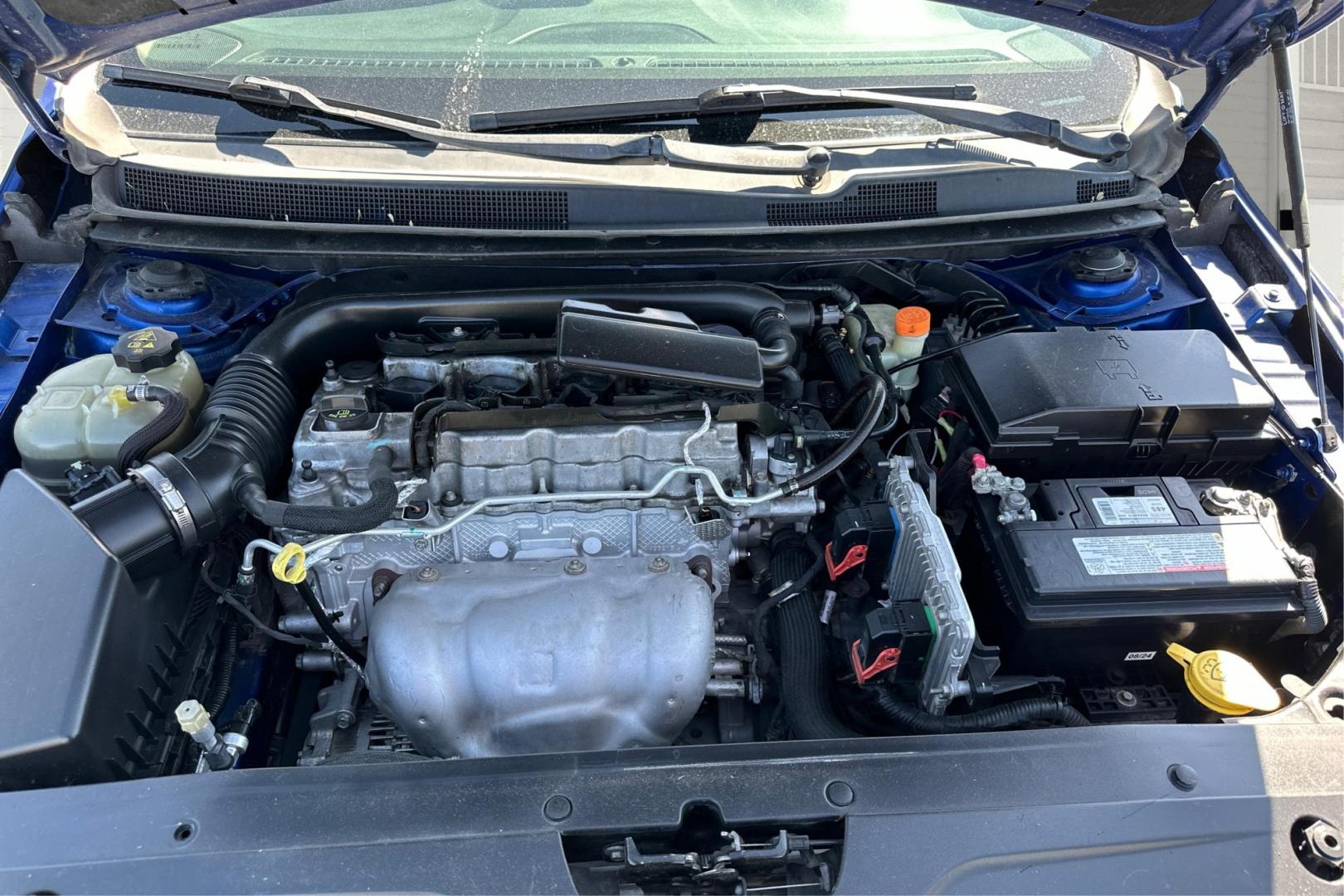 2015 Blue Chrysler 200 Limited (1C3CCCAB5FN) with an 2.4L L4 DOHC 16V engine, 9-Speed Automatic transmission, located at 7755 State Street, Midvale, UT, 84047, (801) 753-9063, 40.610329, -111.892159 - Photo#10