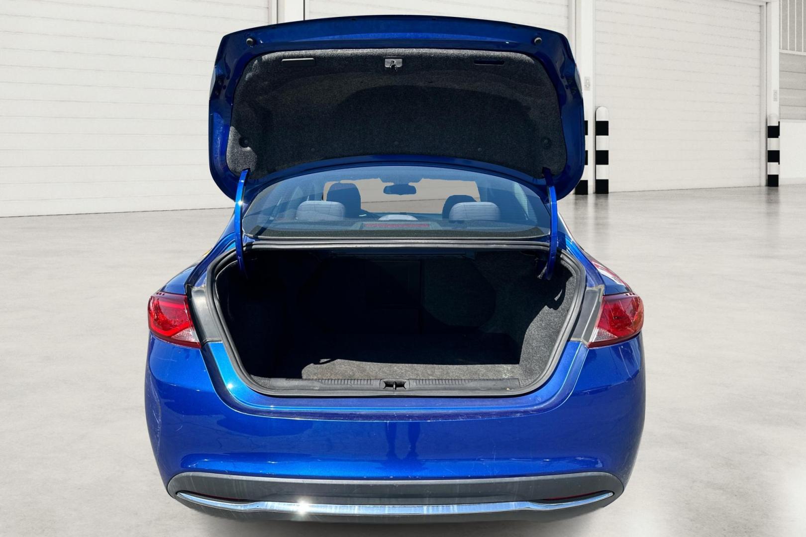 2015 Blue Chrysler 200 Limited (1C3CCCAB5FN) with an 2.4L L4 DOHC 16V engine, 9-Speed Automatic transmission, located at 7755 State Street, Midvale, UT, 84047, (801) 753-9063, 40.610329, -111.892159 - Photo#13