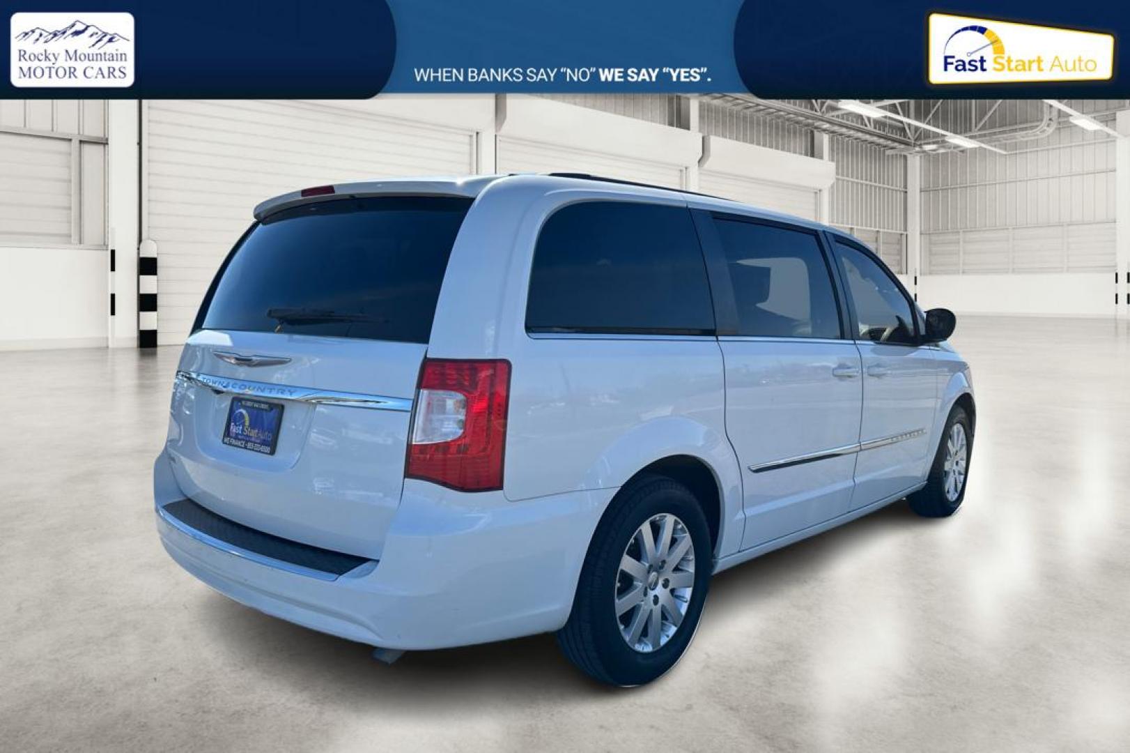 2015 White Chrysler Town and Country Touring (2C4RC1BG3FR) with an 3.6L V6 DOHC 24V engine, 6-Speed Automatic transmission, located at 7755 State Street, Midvale, UT, 84047, (801) 753-9063, 40.610329, -111.892159 - Photo#2