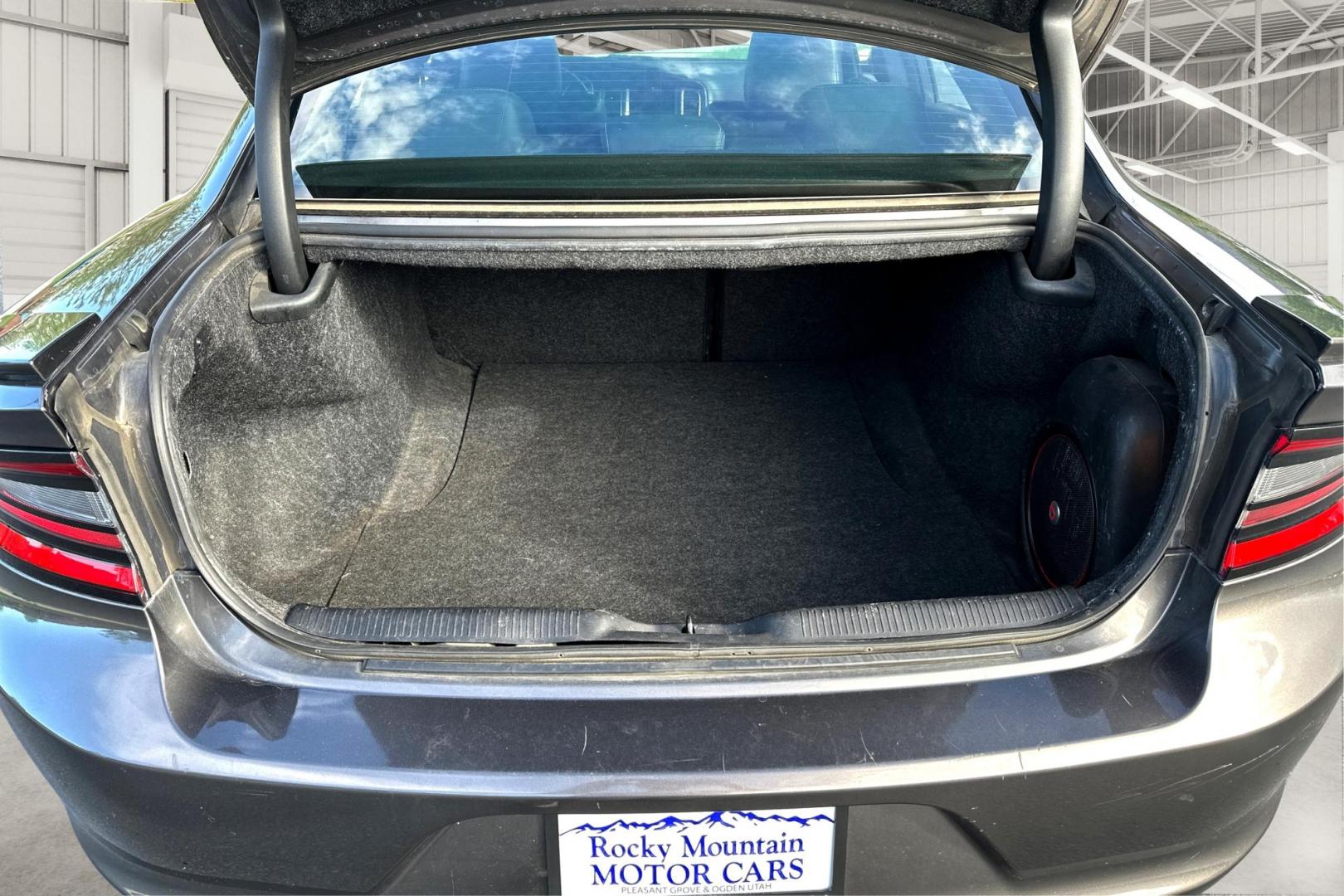 2015 Gray Dodge Charger R/T (2C3CDXCT0FH) with an 5.7L V8 OHV 16V engine, 8-Speed Automatic transmission, located at 7755 State Street, Midvale, UT, 84047, (801) 753-9063, 40.610329, -111.892159 - Photo#10