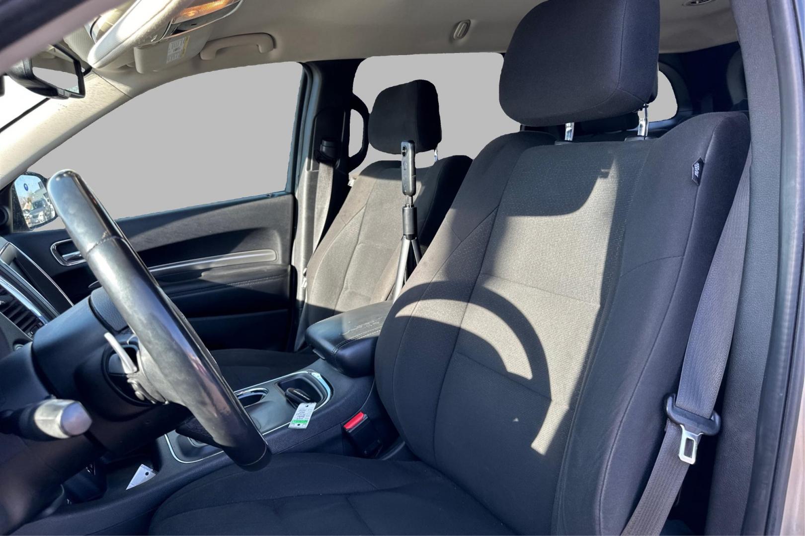 2015 Gold Dodge Durango SXT RWD (1C4RDHAG4FC) with an 3.6L V6 DOHC 24V engine, 8-Speed Automatic transmission, located at 7755 State Street, Midvale, UT, 84047, (801) 753-9063, 40.610329, -111.892159 - Photo#14
