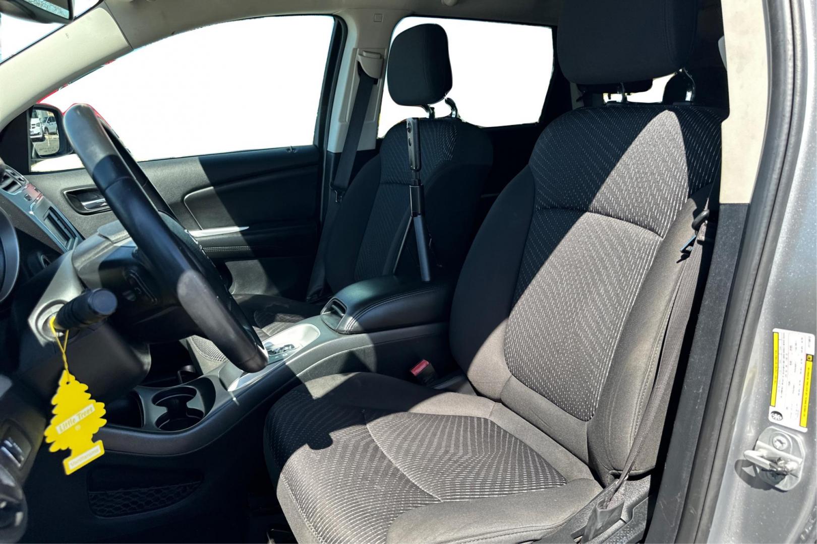 2015 Silver Dodge Journey SE (3C4PDCAB4FT) with an 2.4L L4 DOHC 16V engine, 4-Speed Automatic transmission, located at 7755 State Street, Midvale, UT, 84047, (801) 753-9063, 40.610329, -111.892159 - Photo#14