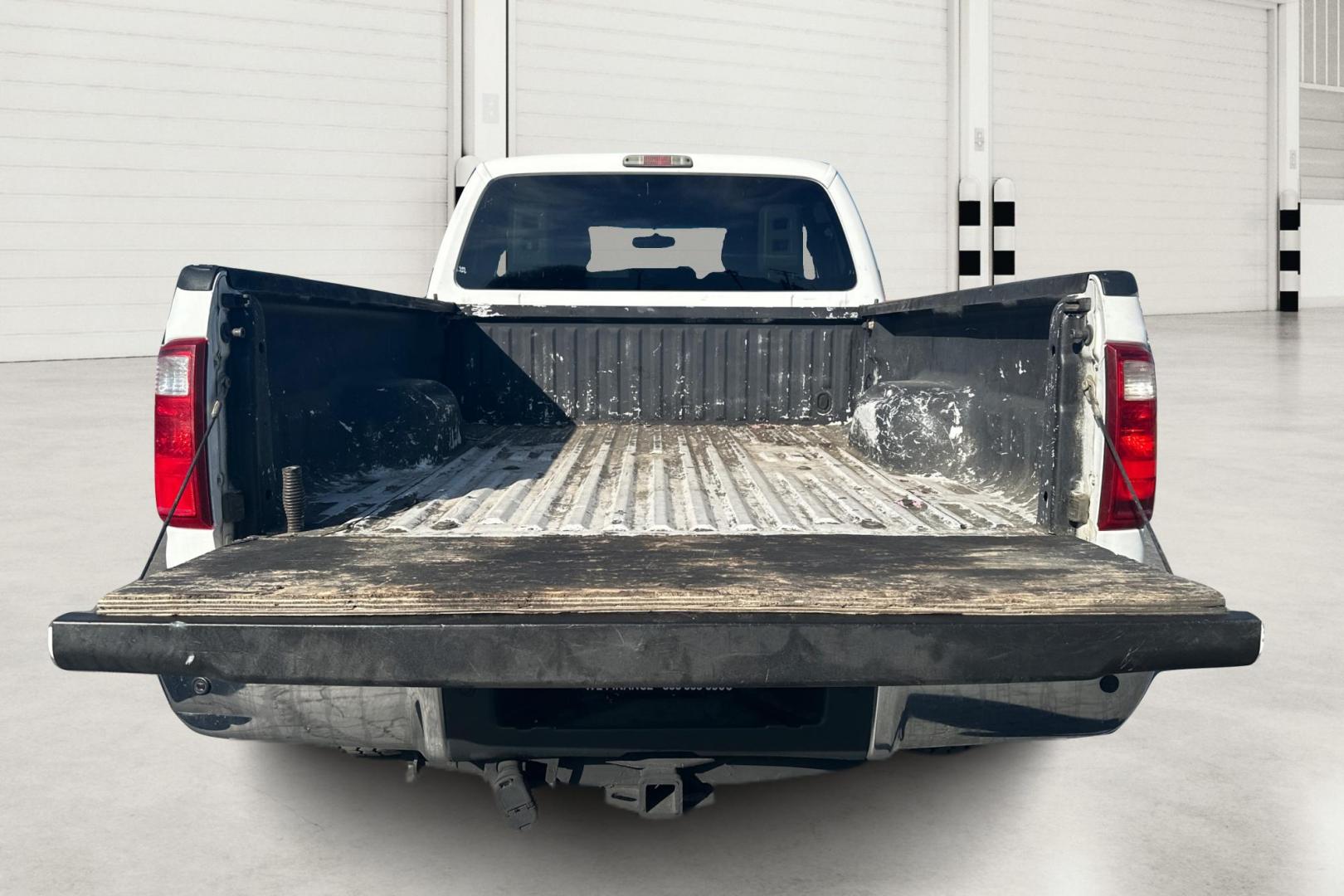 2015 White Ford F-250 SD XLT SuperCab Long Bed 4WD (1FT7X2B68FE) with an 6.2L V8 OHV 16V engine, 6-Speed Automatic transmission, located at 767 S State Road, Pleasant Grove, UT, 84062, (801) 785-1058, 40.354839, -111.736687 - Photo#13