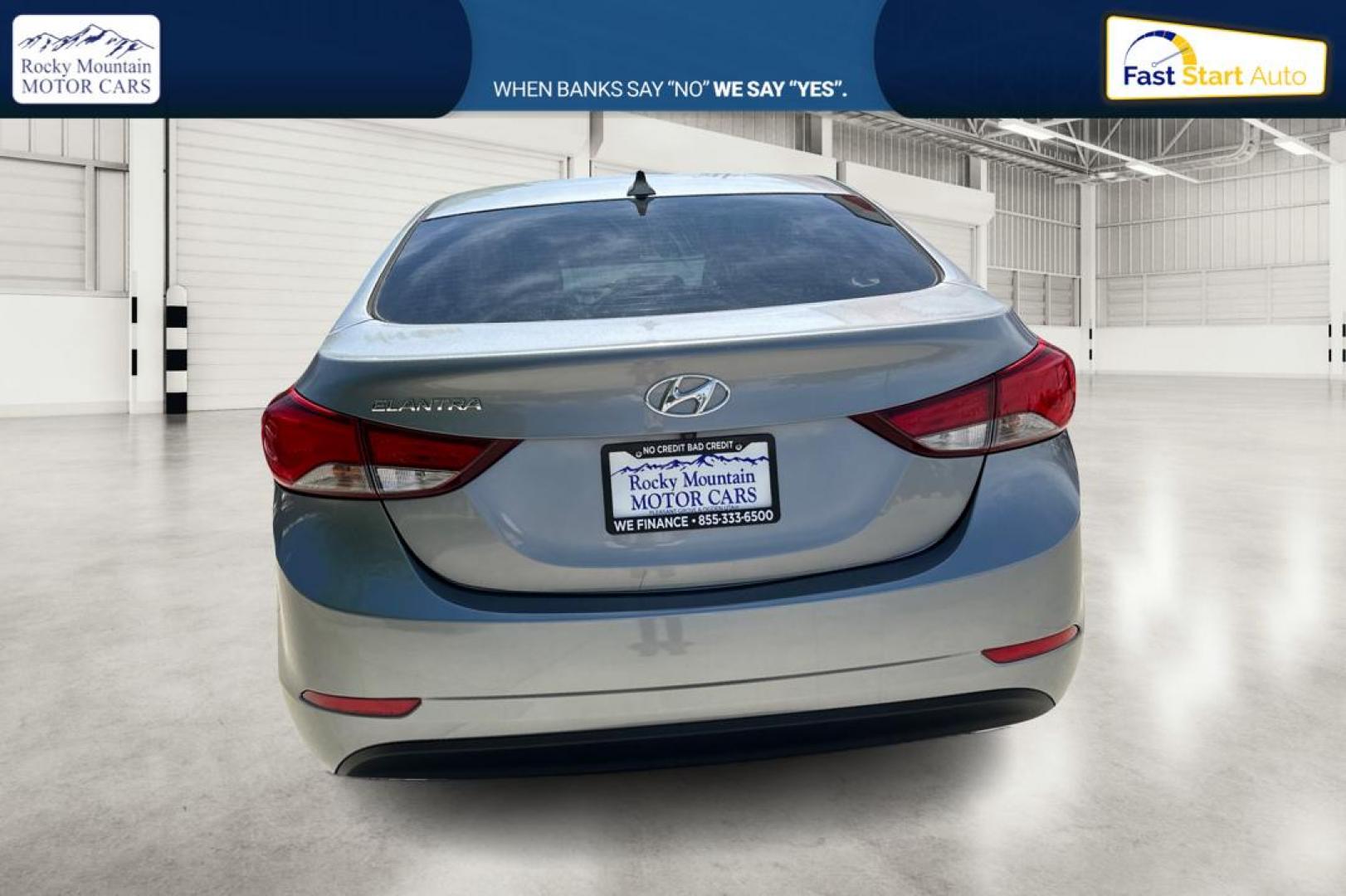 2015 Gray Hyundai Elantra Limited (KMHDH4AE7FU) with an 1.8L L4 DOHC 16V engine, 6-Speed Automatic transmission, located at 767 S State Road, Pleasant Grove, UT, 84062, (801) 785-1058, 40.354839, -111.736687 - Photo#4