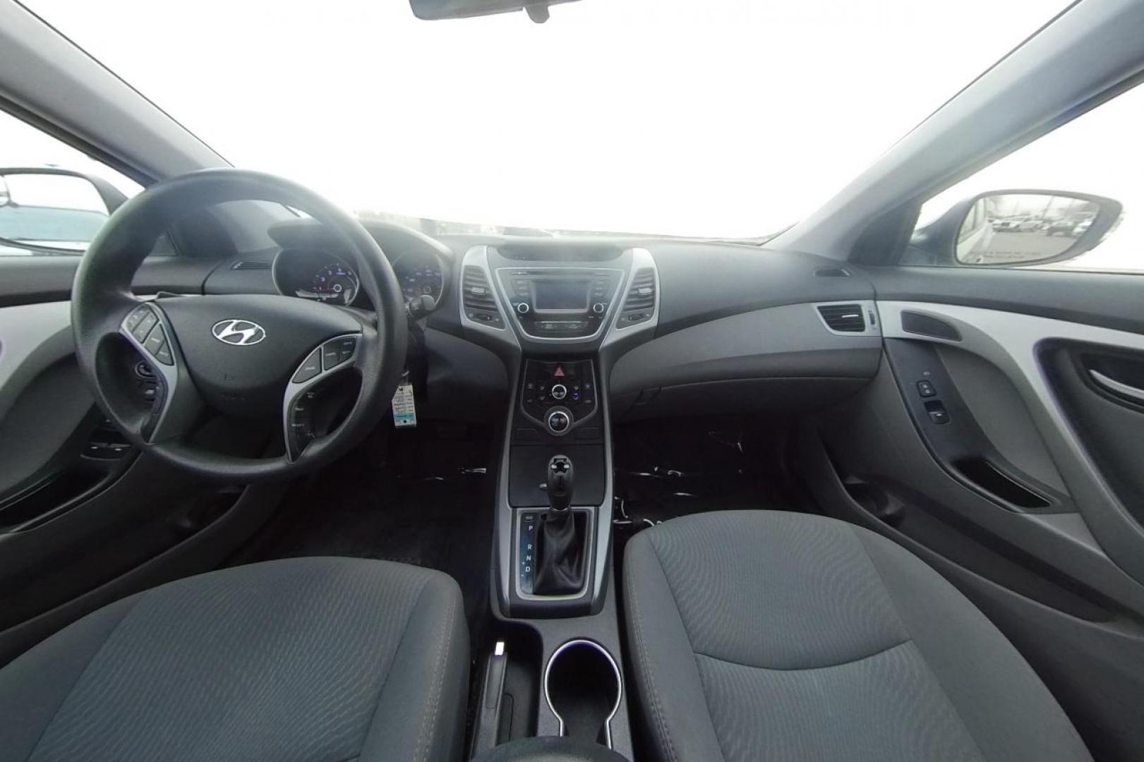 2015 Silver Hyundai Elantra Limited (5NPDH4AE9FH) with an 1.8L L4 DOHC 16V engine, 6-Speed Automatic transmission, located at 7755 State Street, Midvale, UT, 84047, (801) 753-9063, 40.610329, -111.892159 - Photo#16