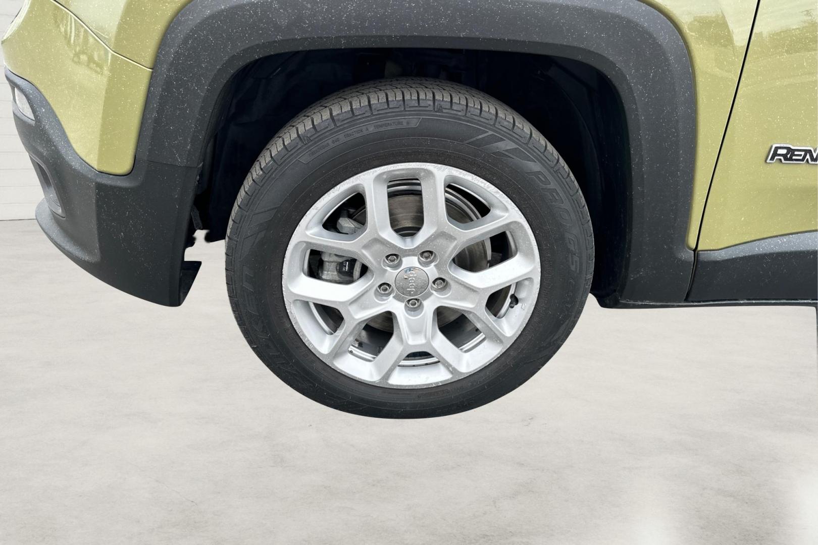 2015 Brown JEEP Renegade (ZACCJABT0FP) with an 2.4 engine, located at 7755 State Street, Midvale, UT, 84047, (801) 753-9063, 40.610329, -111.892159 - Photo#12