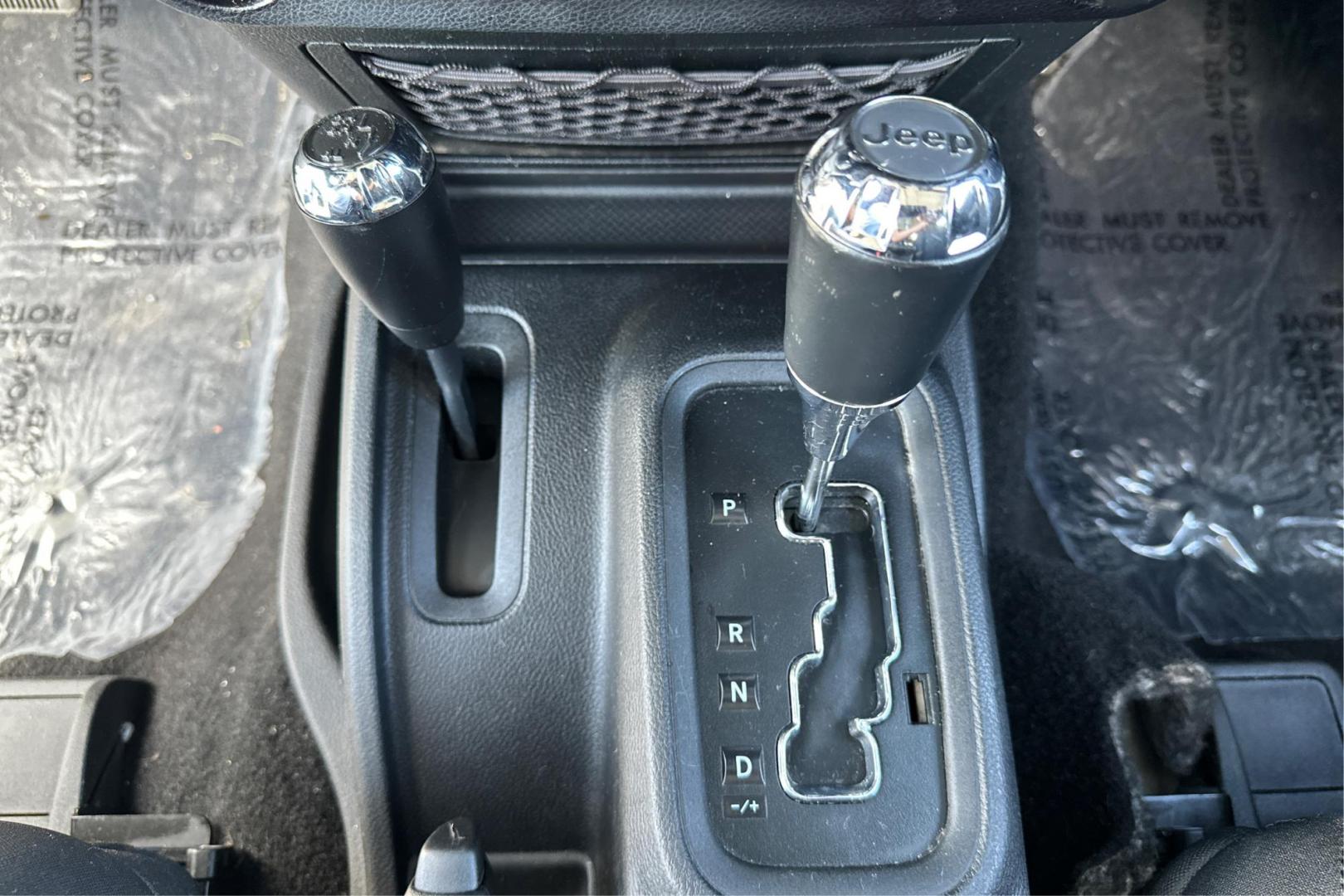 2015 White Jeep Wrangler Sport 4WD (1C4AJWAG2FL) with an 3.6L V6 DOHC 24V FFV engine, Automatic, 5-Spd transmission, located at 767 S State Road, Pleasant Grove, UT, 84062, (801) 785-1058, 40.354839, -111.736687 - Photo#11