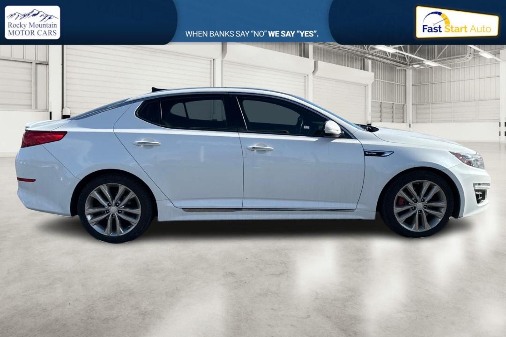 2015 White Kia Optima SX Turbo (5XXGR4A68FG) with an 2.0L L4 DOHC 16V TURBO engine, 6-Speed Automatic transmission - Photo#1