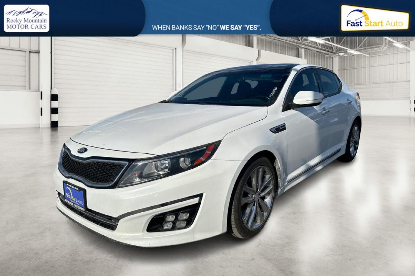 2015 White Kia Optima SX Turbo (5XXGR4A68FG) with an 2.0L L4 DOHC 16V TURBO engine, 6-Speed Automatic transmission - Photo#8