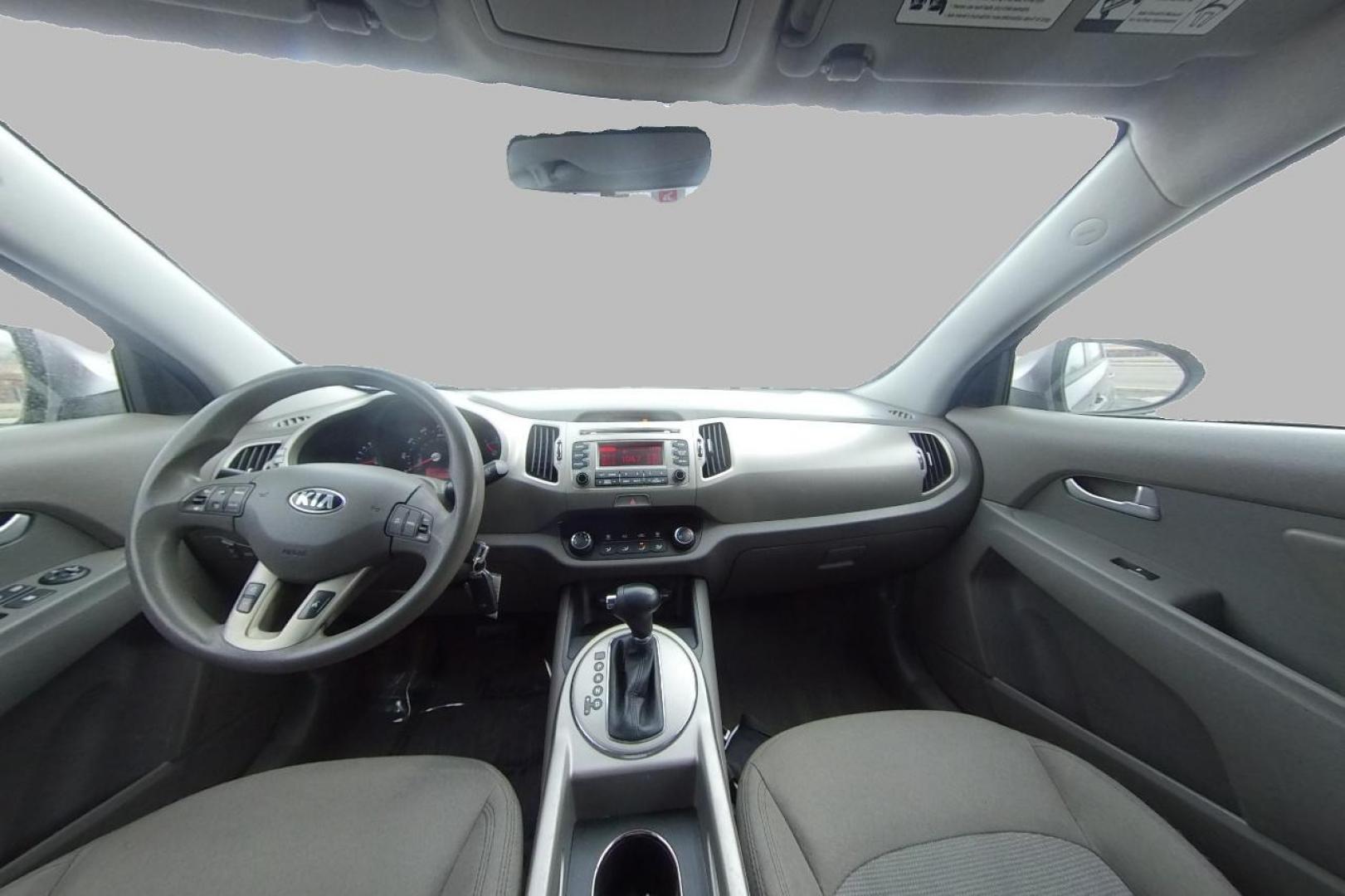 2015 Silver Kia Sportage LX FWD (KNDPB3AC7F7) with an 2.4L V6 DOHC 24V engine, 6-Speed Automatic transmission, located at 7755 State Street, Midvale, UT, 84047, (801) 753-9063, 40.610329, -111.892159 - Photo#16