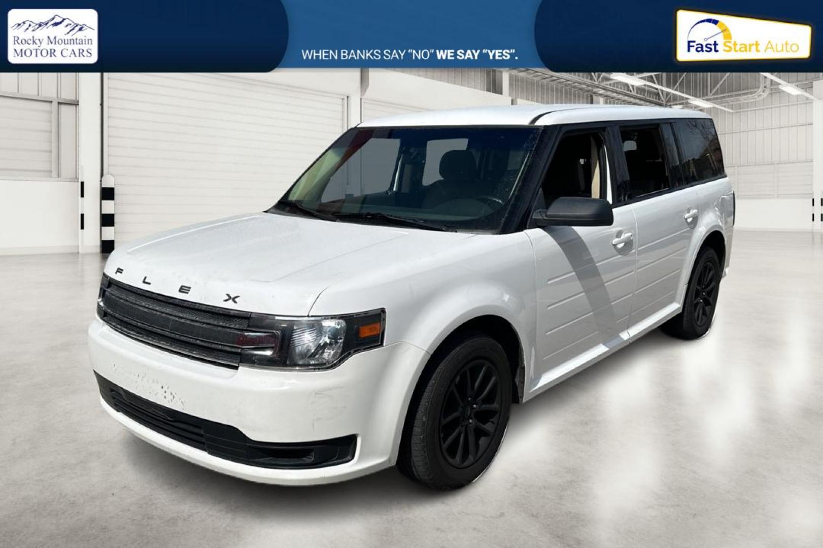 2016 White Ford Flex SE FWD (2FMGK5B82GB) with an 3.5L V6 DOHC 24V engine, 6A transmission, located at 767 S State Road, Pleasant Grove, UT, 84062, (801) 785-1058, 40.354839, -111.736687 - Photo#8
