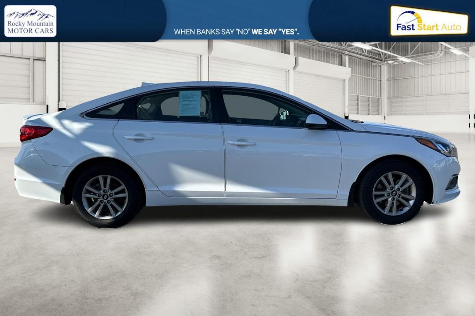 2016 White Hyundai Sonata SE (5NPE24AF4GH) with an 2.4L L4 DOHC 16V engine, 7A transmission, located at 7755 State Street, Midvale, UT, 84047, (801) 753-9063, 40.610329, -111.892159 - Photo#1