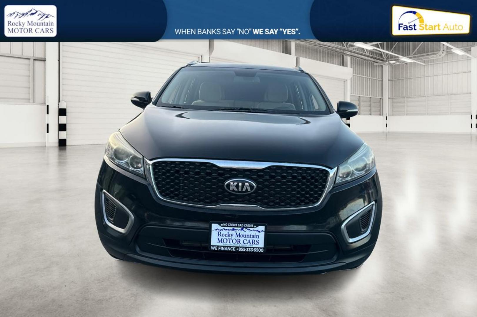 2016 Black Kia Sorento LX AWD (5XYPGDA38GG) with an 2.4L L4 DOHC 16V engine, 6-Speed Automatic transmission, located at 767 S State Road, Pleasant Grove, UT, 84062, (801) 785-1058, 40.354839, -111.736687 - Photo#9