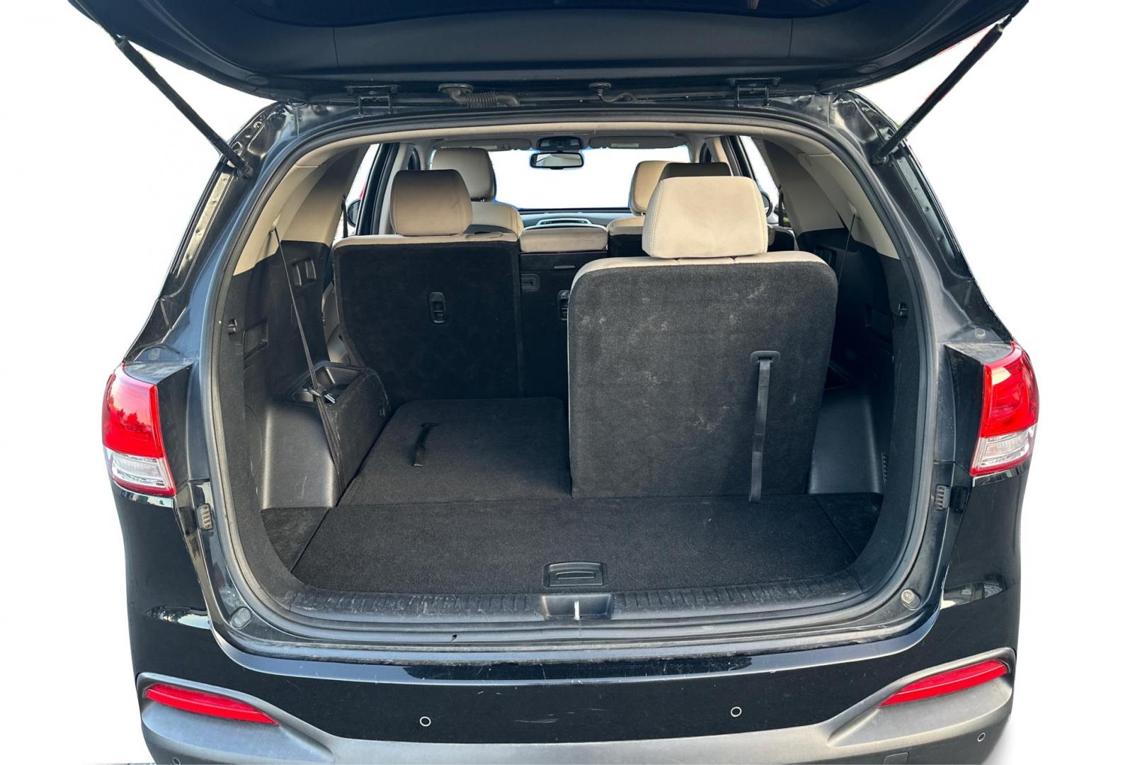 2016 Black Kia Sorento LX AWD (5XYPGDA38GG) with an 2.4L L4 DOHC 16V engine, 6-Speed Automatic transmission, located at 767 S State Road, Pleasant Grove, UT, 84062, (801) 785-1058, 40.354839, -111.736687 - Photo#13
