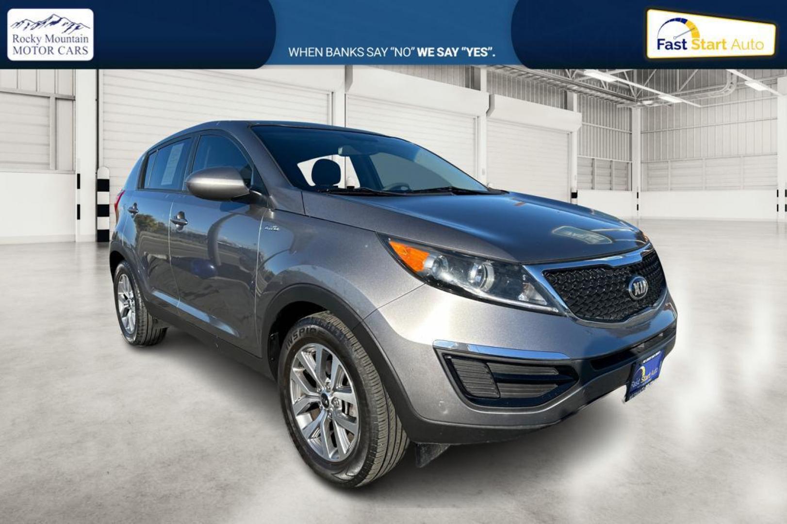 2016 Silver Kia Sportage LX AWD (KNDPBCAC7G7) with an 2.4L V6 DOHC 24V engine, 6-Speed Automatic transmission, located at 767 S State Road, Pleasant Grove, UT, 84062, (801) 785-1058, 40.354839, -111.736687 - Photo#0