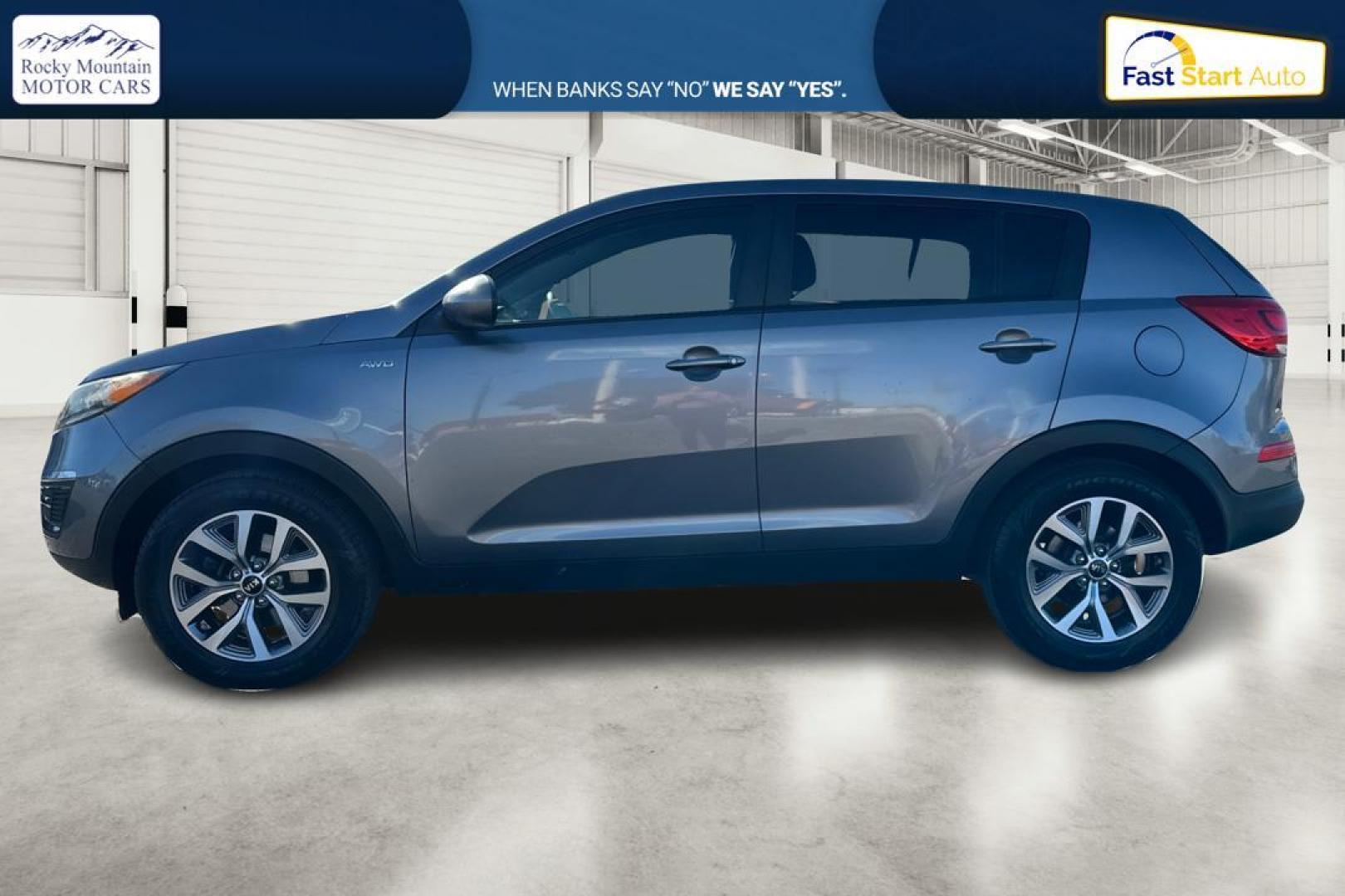 2016 Silver Kia Sportage LX AWD (KNDPBCAC7G7) with an 2.4L V6 DOHC 24V engine, 6-Speed Automatic transmission, located at 767 S State Road, Pleasant Grove, UT, 84062, (801) 785-1058, 40.354839, -111.736687 - Photo#6