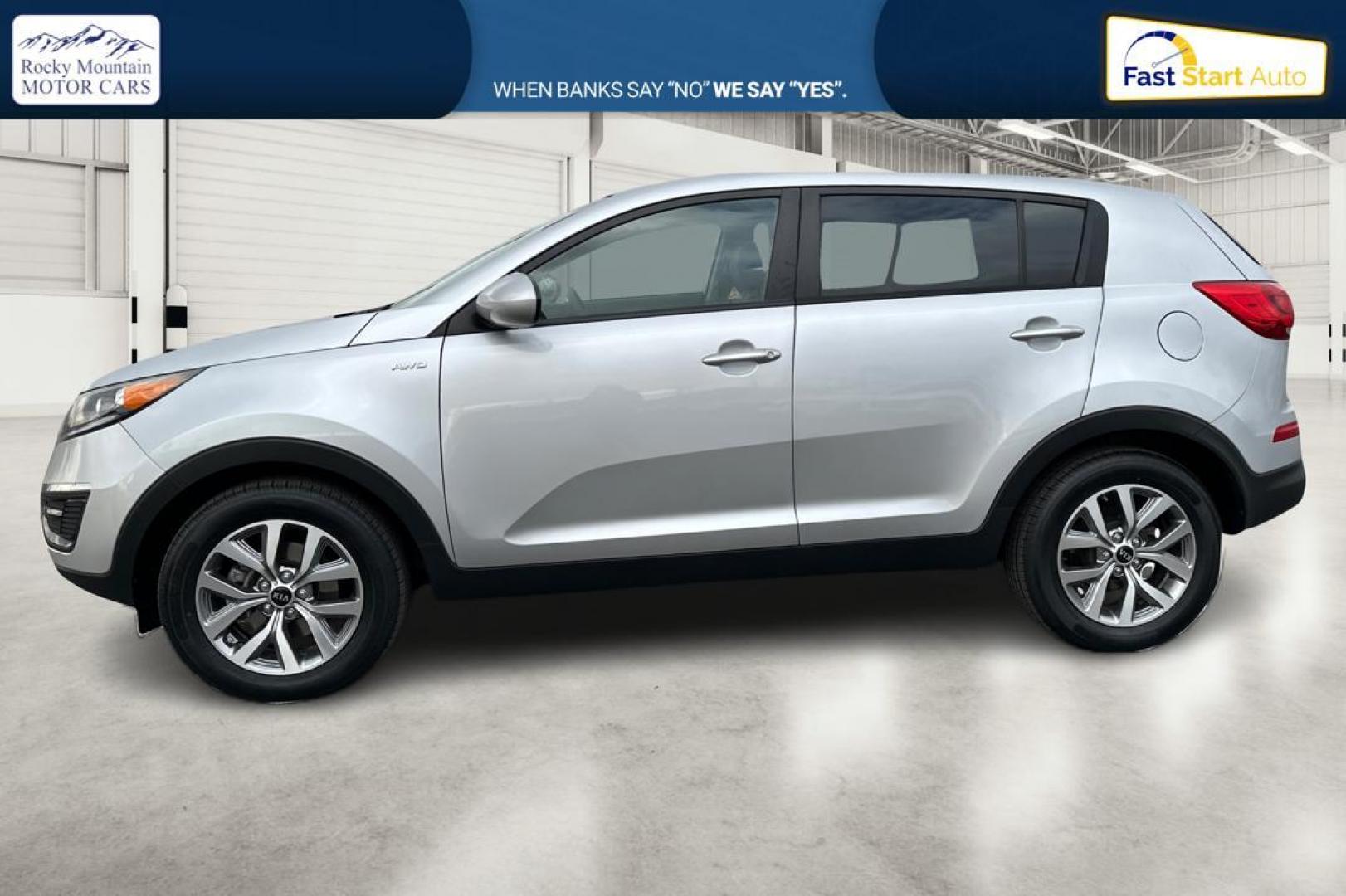 2016 Silver Kia Sportage LX AWD (KNDPBCAC1G7) with an 2.4L V6 DOHC 24V engine, 6-Speed Automatic transmission, located at 7755 State Street, Midvale, UT, 84047, (801) 753-9063, 40.610329, -111.892159 - Photo#6