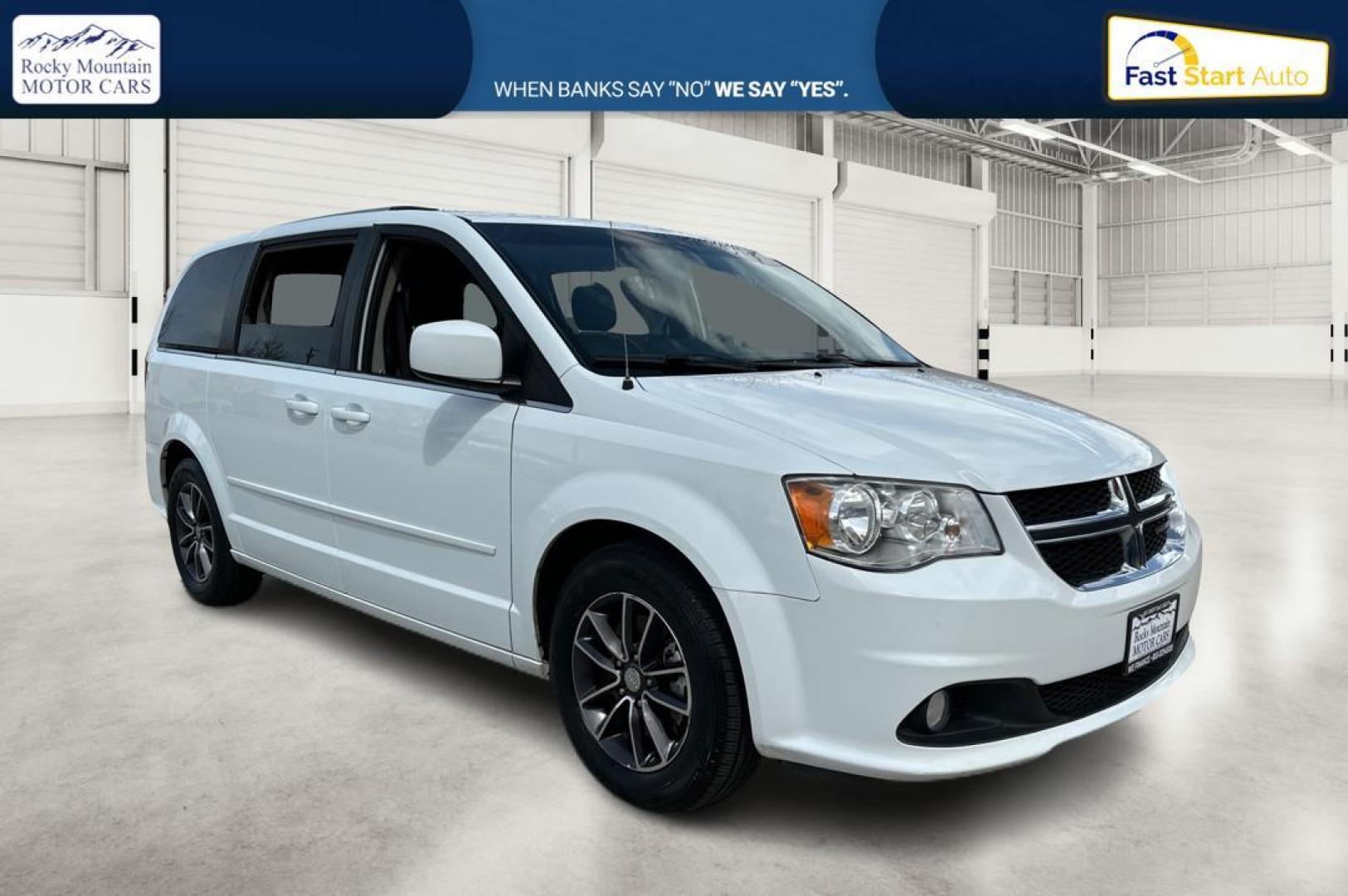 2017 White Dodge Grand Caravan SXT (2C4RDGCG6HR) with an 3.6L V6 DOHC 24V engine, 6A transmission, located at 767 S State Road, Pleasant Grove, UT, 84062, (801) 785-1058, 40.354839, -111.736687 - Photo#0