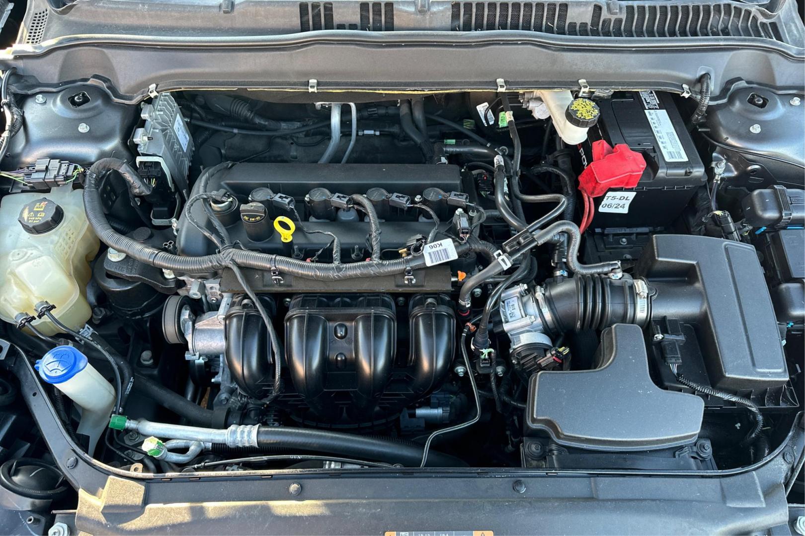 2017 Gray Ford Fusion SE (3FA6P0H74HR) with an 2.5L L4 DOHC 16V engine, 6A transmission, located at 767 S State Road, Pleasant Grove, UT, 84062, (801) 785-1058, 40.354839, -111.736687 - Photo#10