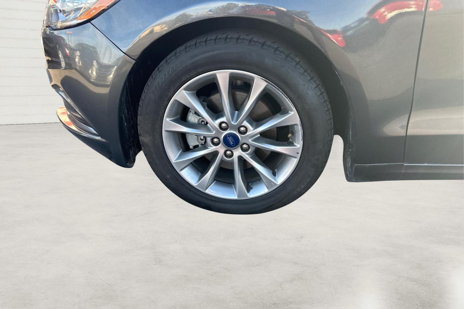 2017 Gray Ford Fusion SE (3FA6P0H74HR) with an 2.5L L4 DOHC 16V engine, 6A transmission, located at 767 S State Road, Pleasant Grove, UT, 84062, (801) 785-1058, 40.354839, -111.736687 - Photo#12