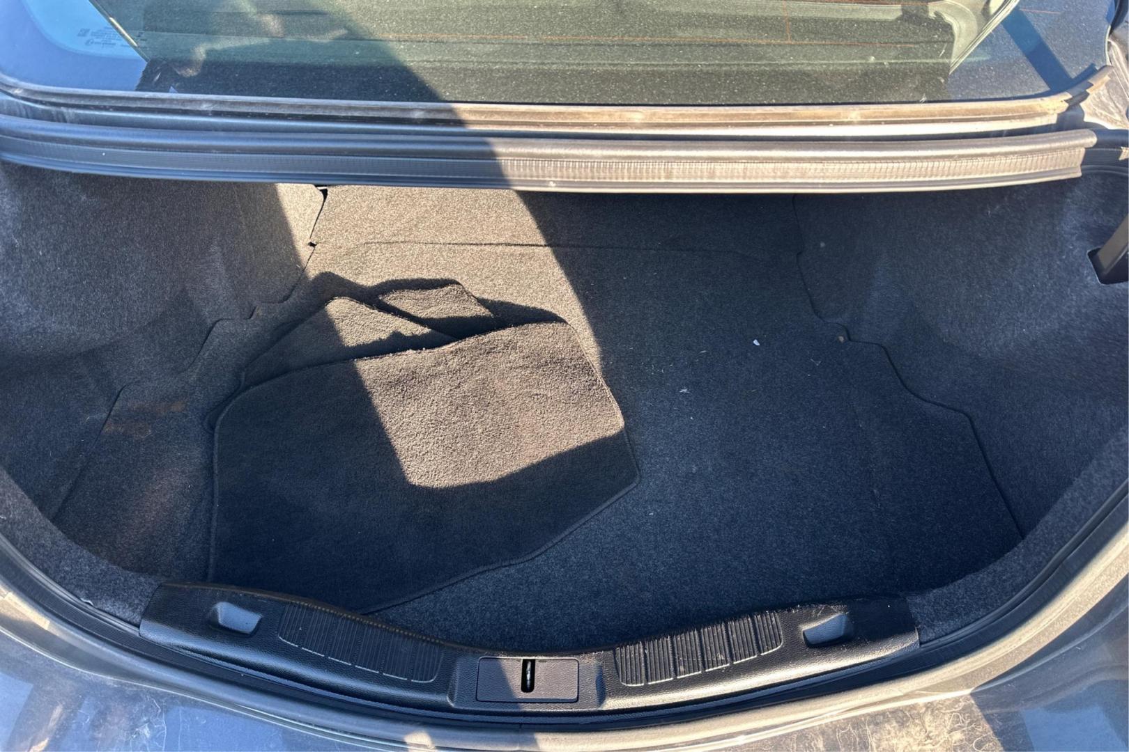 2017 Gray Ford Fusion SE (3FA6P0H74HR) with an 2.5L L4 DOHC 16V engine, 6A transmission, located at 767 S State Road, Pleasant Grove, UT, 84062, (801) 785-1058, 40.354839, -111.736687 - Photo#13