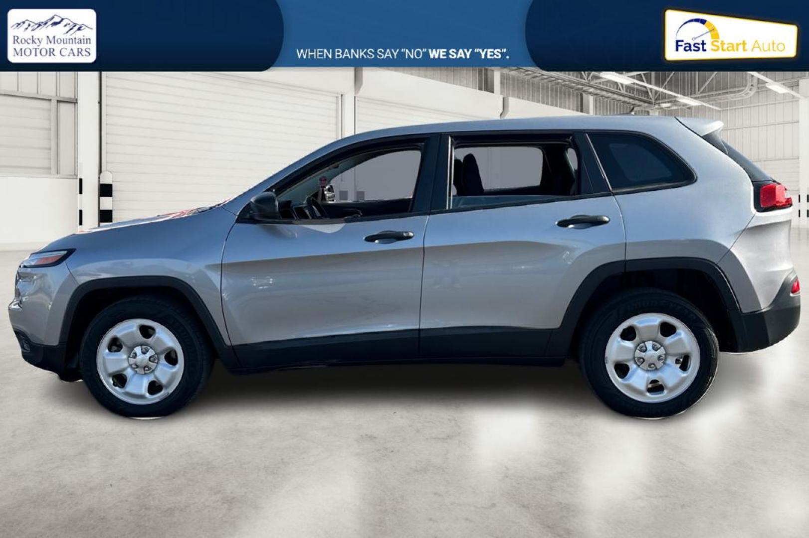 2017 Silver Jeep Cherokee Sport FWD (1C4PJLAB0HW) with an 2.4L L4 DOHC 16V engine, 9A transmission, located at 7755 State Street, Midvale, UT, 84047, (801) 753-9063, 40.610329, -111.892159 - Photo#6