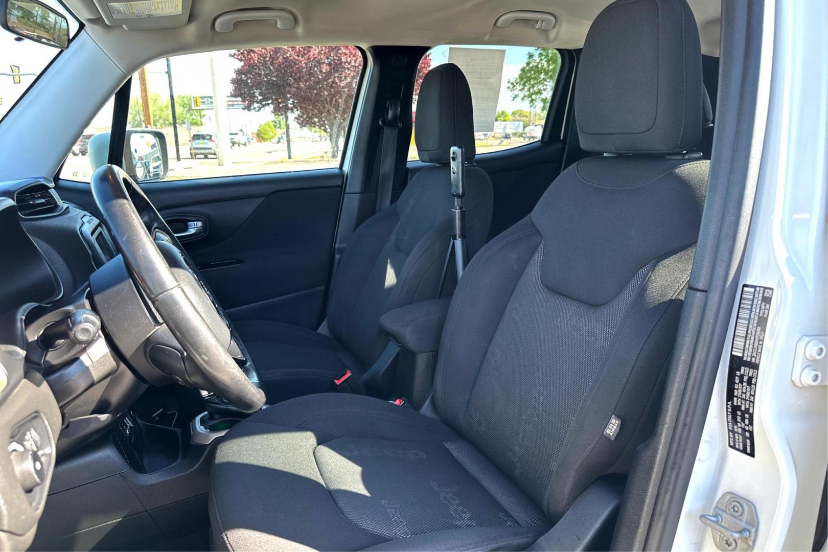 2017 White Jeep Renegade Latitude FWD (ZACCJABBXHP) with an 2.4L L4 DOHC 16V engine, 6M transmission, located at 7755 State Street, Midvale, UT, 84047, (801) 753-9063, 40.610329, -111.892159 - Photo#14