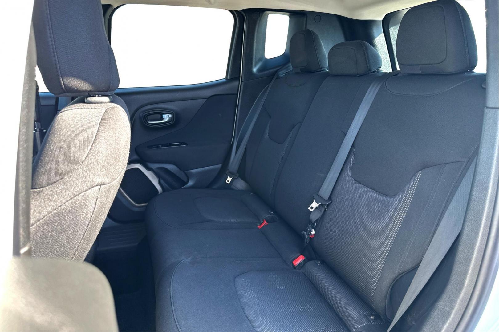 2017 White Jeep Renegade Latitude FWD (ZACCJABBXHP) with an 2.4L L4 DOHC 16V engine, 6M transmission, located at 7755 State Street, Midvale, UT, 84047, (801) 753-9063, 40.610329, -111.892159 - Photo#15
