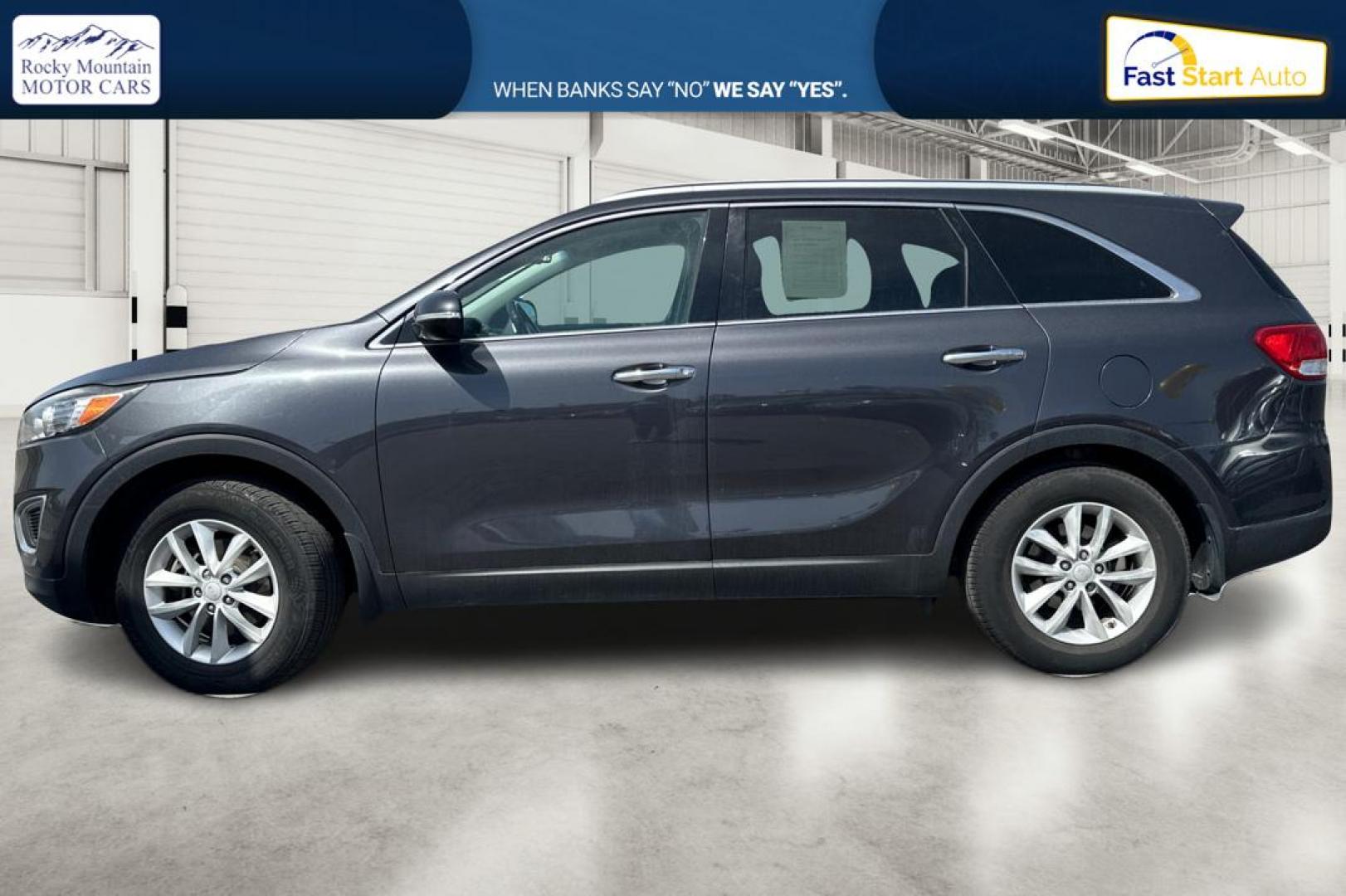 2017 Gray Kia Sorento L 2WD (5XYPG4A34HG) with an 2.4L L4 DOHC 16V engine, 6A transmission, located at 7755 State Street, Midvale, UT, 84047, (801) 753-9063, 40.610329, -111.892159 - Photo#6