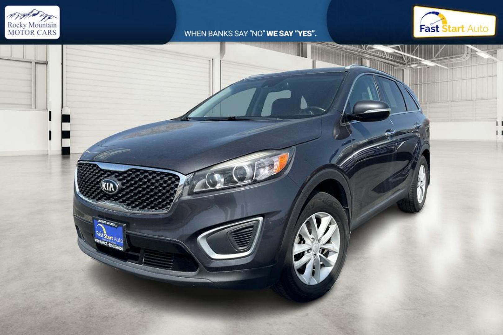 2017 Gray Kia Sorento L 2WD (5XYPG4A34HG) with an 2.4L L4 DOHC 16V engine, 6A transmission, located at 7755 State Street, Midvale, UT, 84047, (801) 753-9063, 40.610329, -111.892159 - Photo#8
