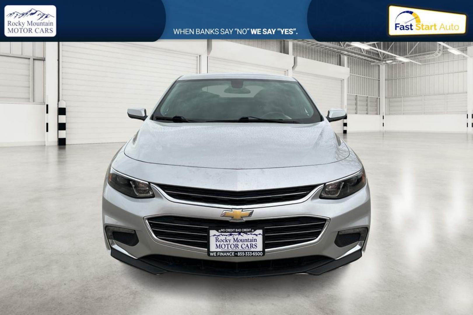 2018 Silver Chevrolet Malibu LT (1G1ZD5ST9JF) with an 1.5L L4 DOHC 16V engine, 6A transmission, located at 7755 State Street, Midvale, UT, 84047, (801) 753-9063, 40.610329, -111.892159 - Photo#9