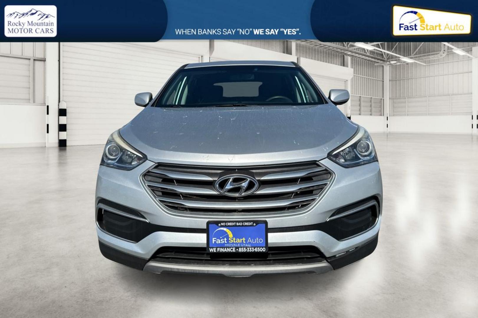2018 Silver Hyundai Santa Fe Sport 2.4 FWD (5XYZT3LB1JG) with an 2.4L L4 DOHC 16V engine, 6A transmission, located at 7755 State Street, Midvale, UT, 84047, (801) 753-9063, 40.610329, -111.892159 - Photo#9