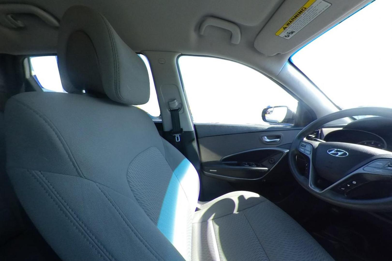 2018 Silver Hyundai Santa Fe Sport 2.4 FWD (5XYZT3LB1JG) with an 2.4L L4 DOHC 16V engine, 6A transmission, located at 7755 State Street, Midvale, UT, 84047, (801) 753-9063, 40.610329, -111.892159 - Photo#19